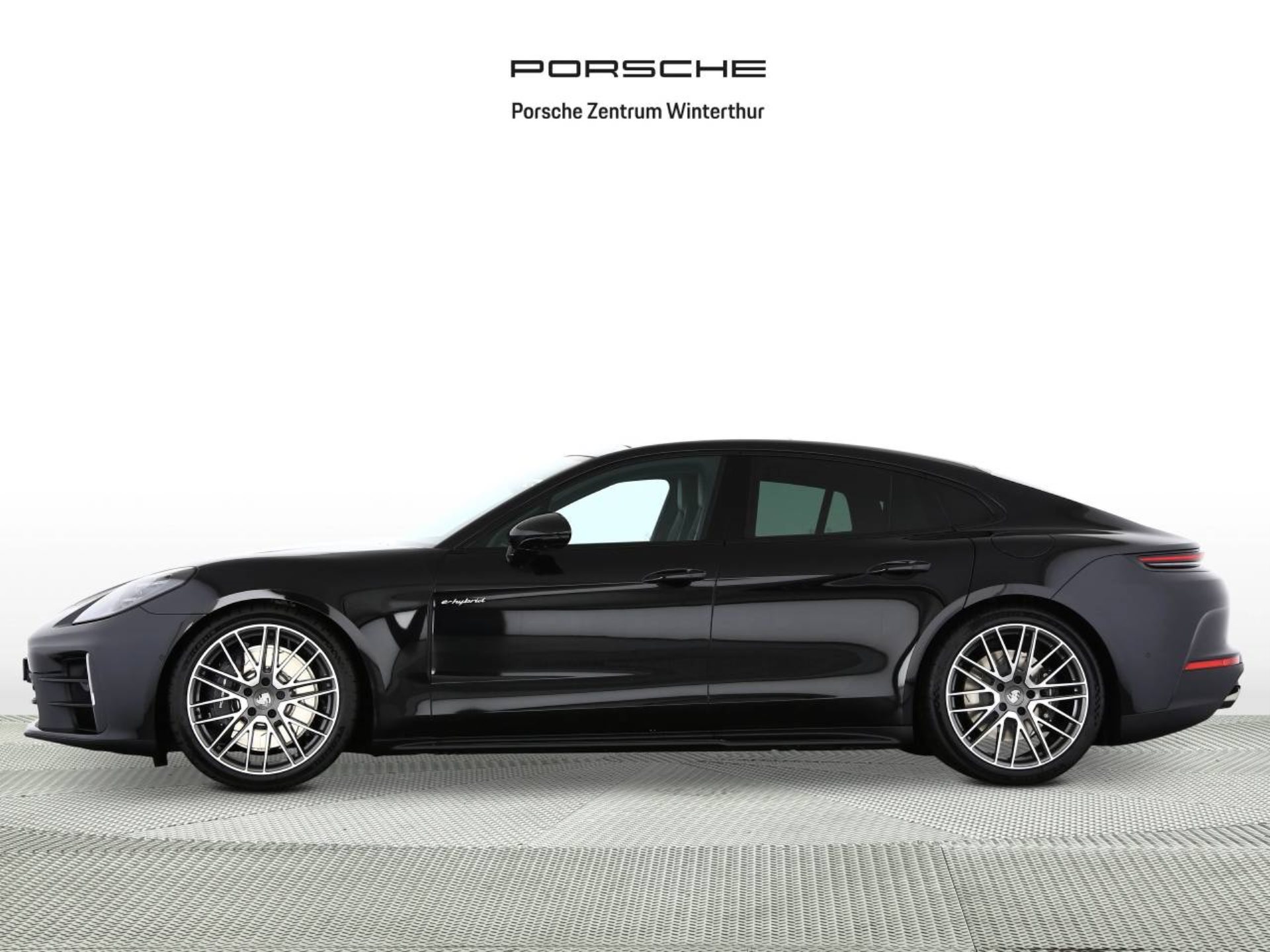PORSCHE Panamera 4 E-Hybrid-image-1