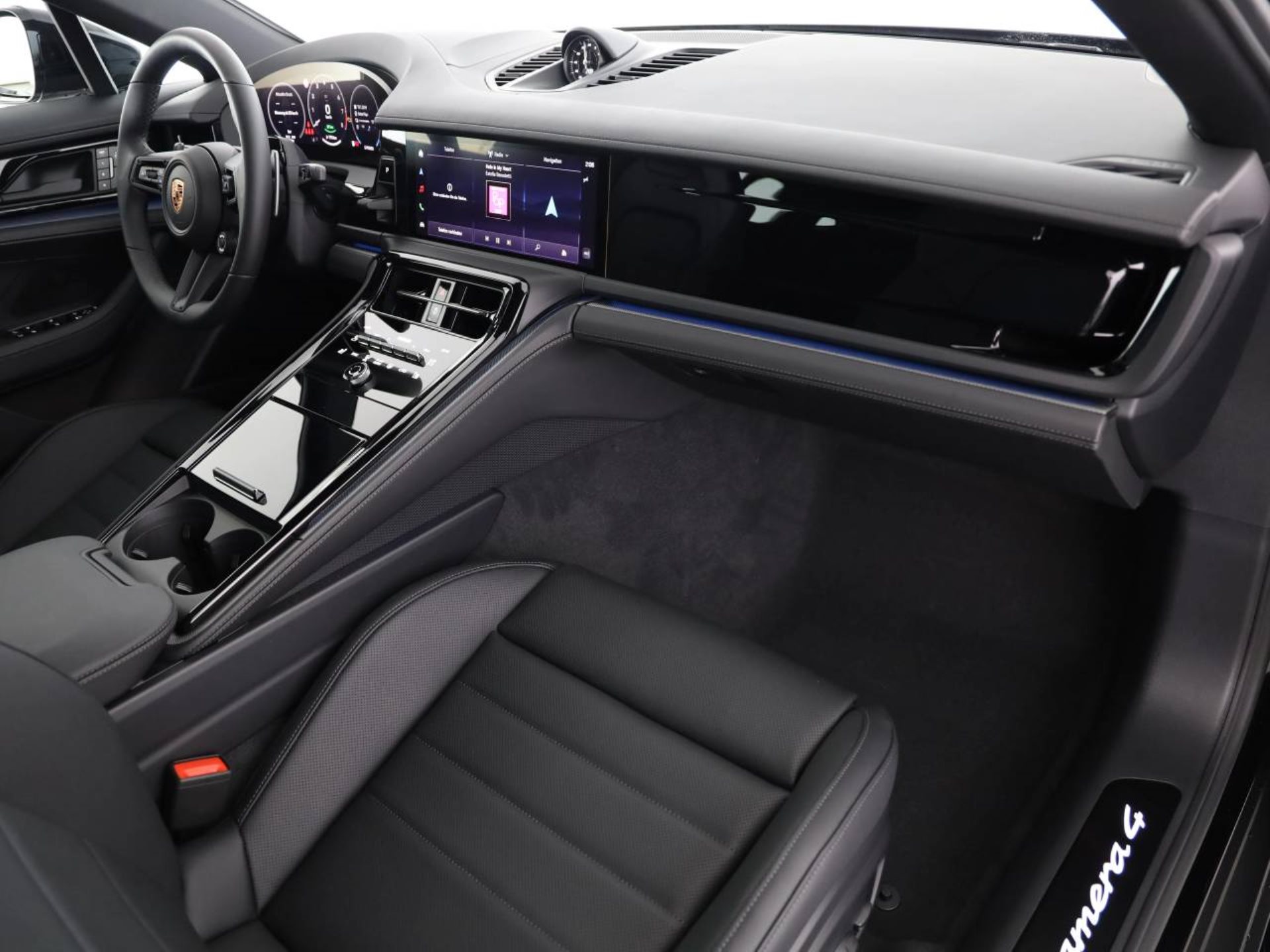 PORSCHE Panamera 4 E-Hybrid-image-14