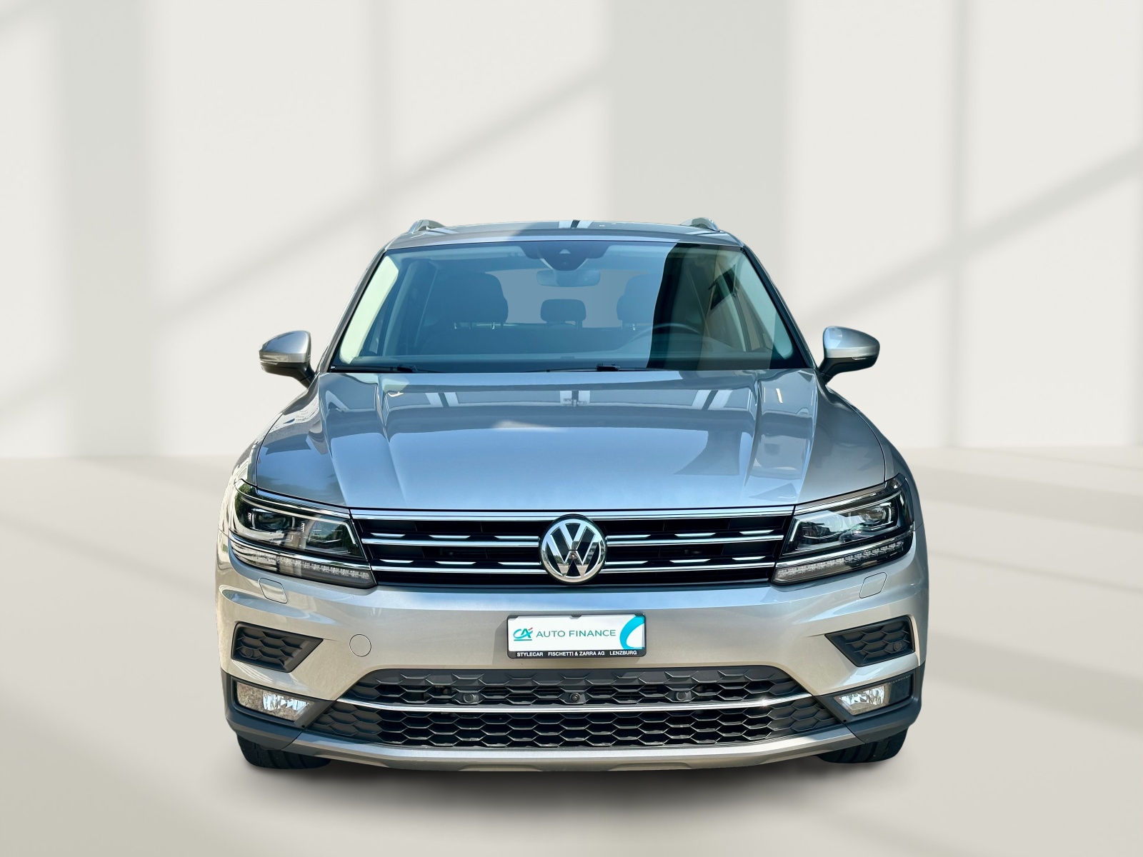 VW Tiguan 2.0TSI Highline 4Motion DSG-showroom-element-2
