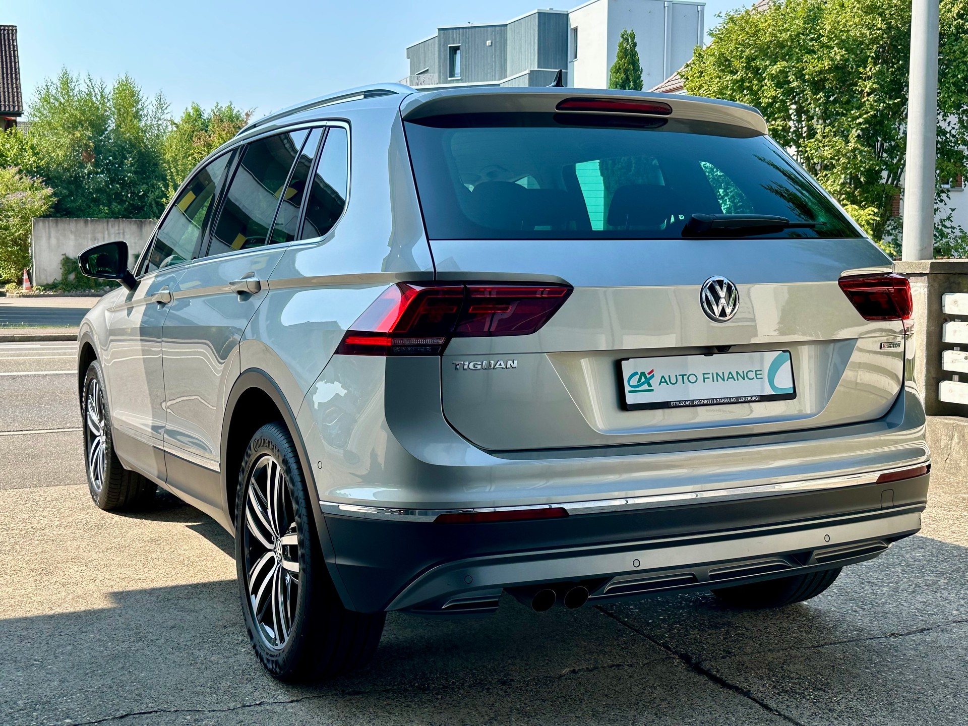 VW Tiguan 2.0TSI Highline 4Motion DSG-image-5