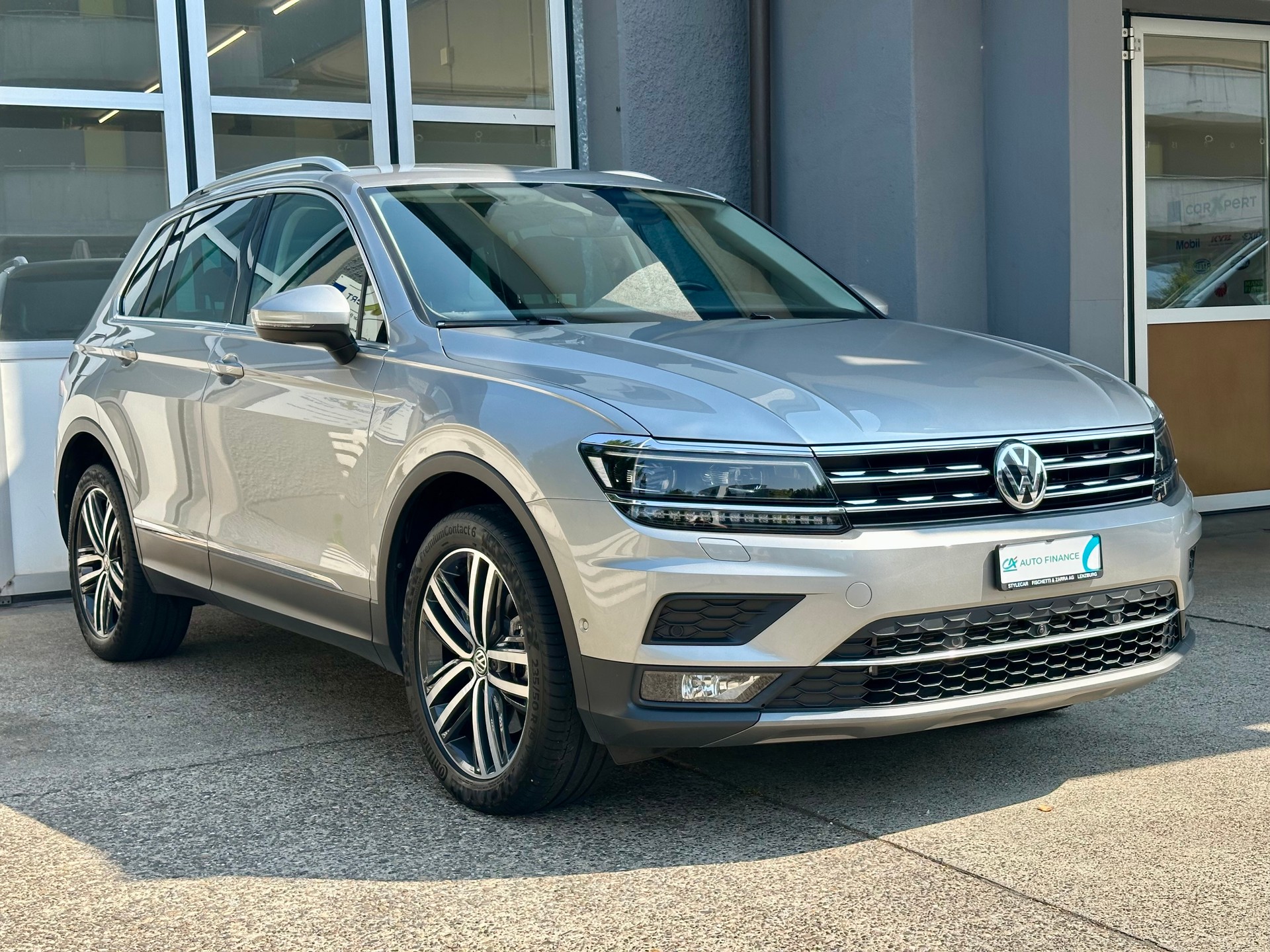 VW Tiguan 2.0TSI Highline 4Motion DSG-image-4