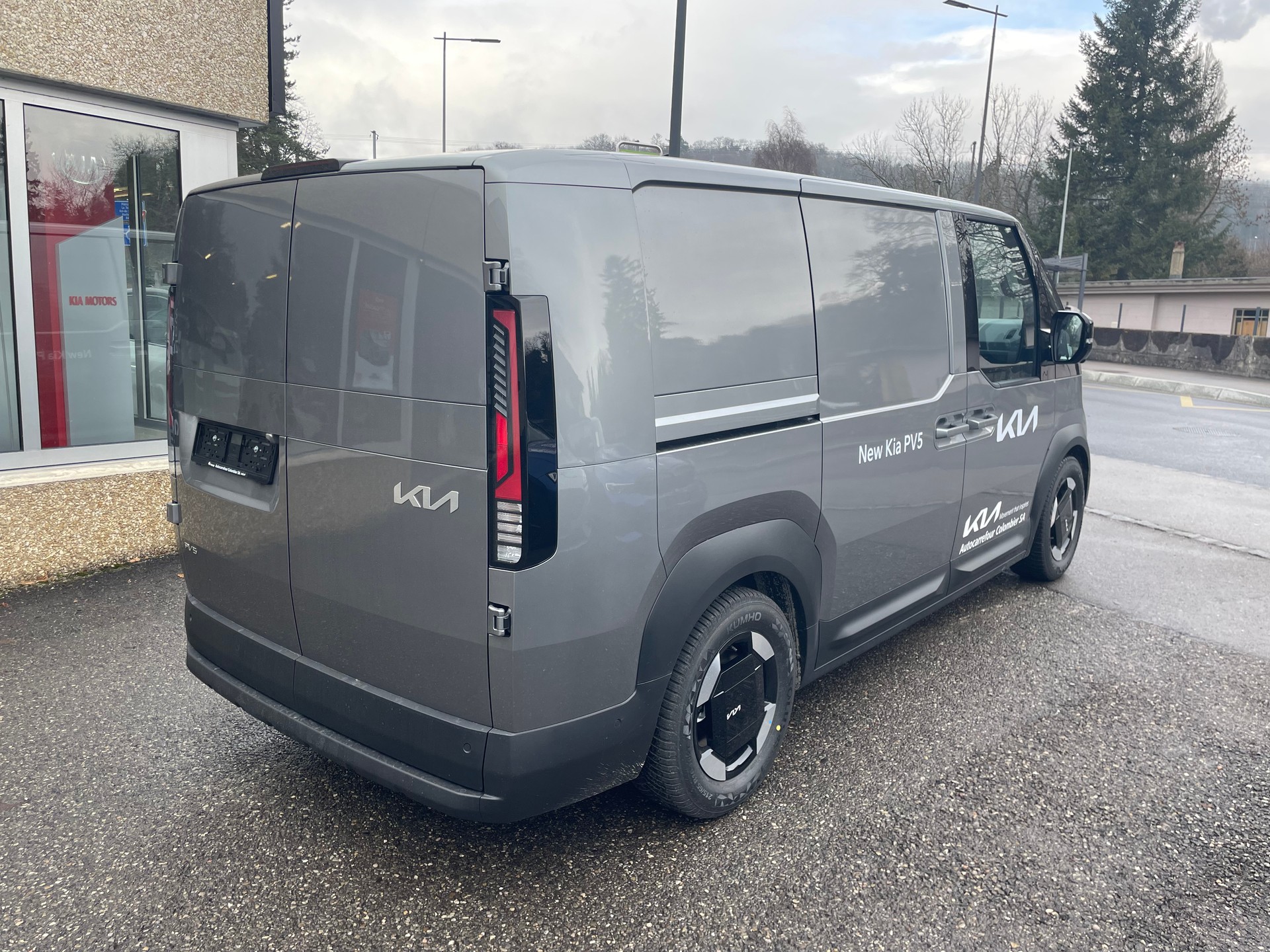 KIA PV5 Cargo 71.2 kWh Elite-image-1