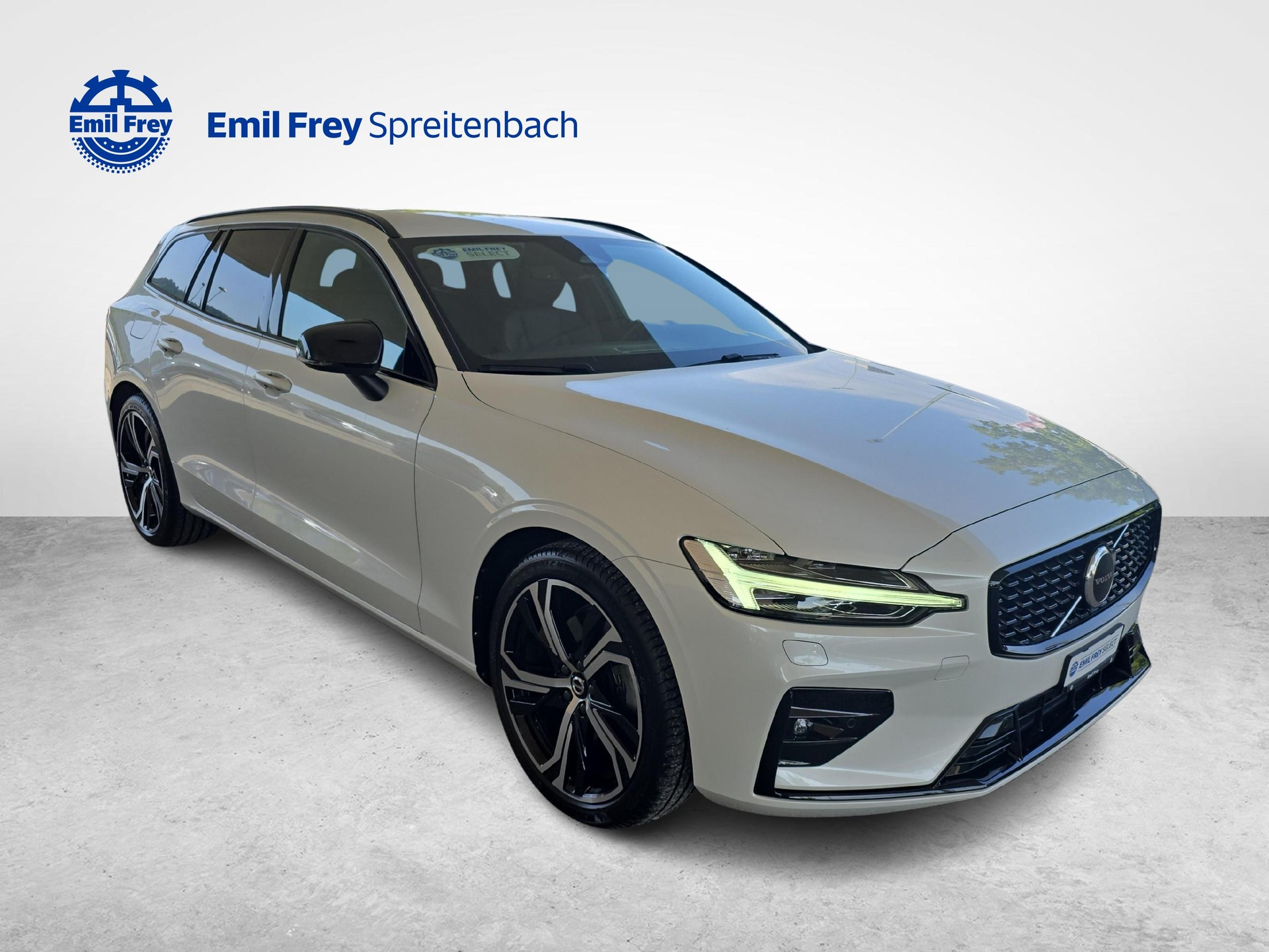 VOLVO V60 2.0 B4 Plus Dark-image-6