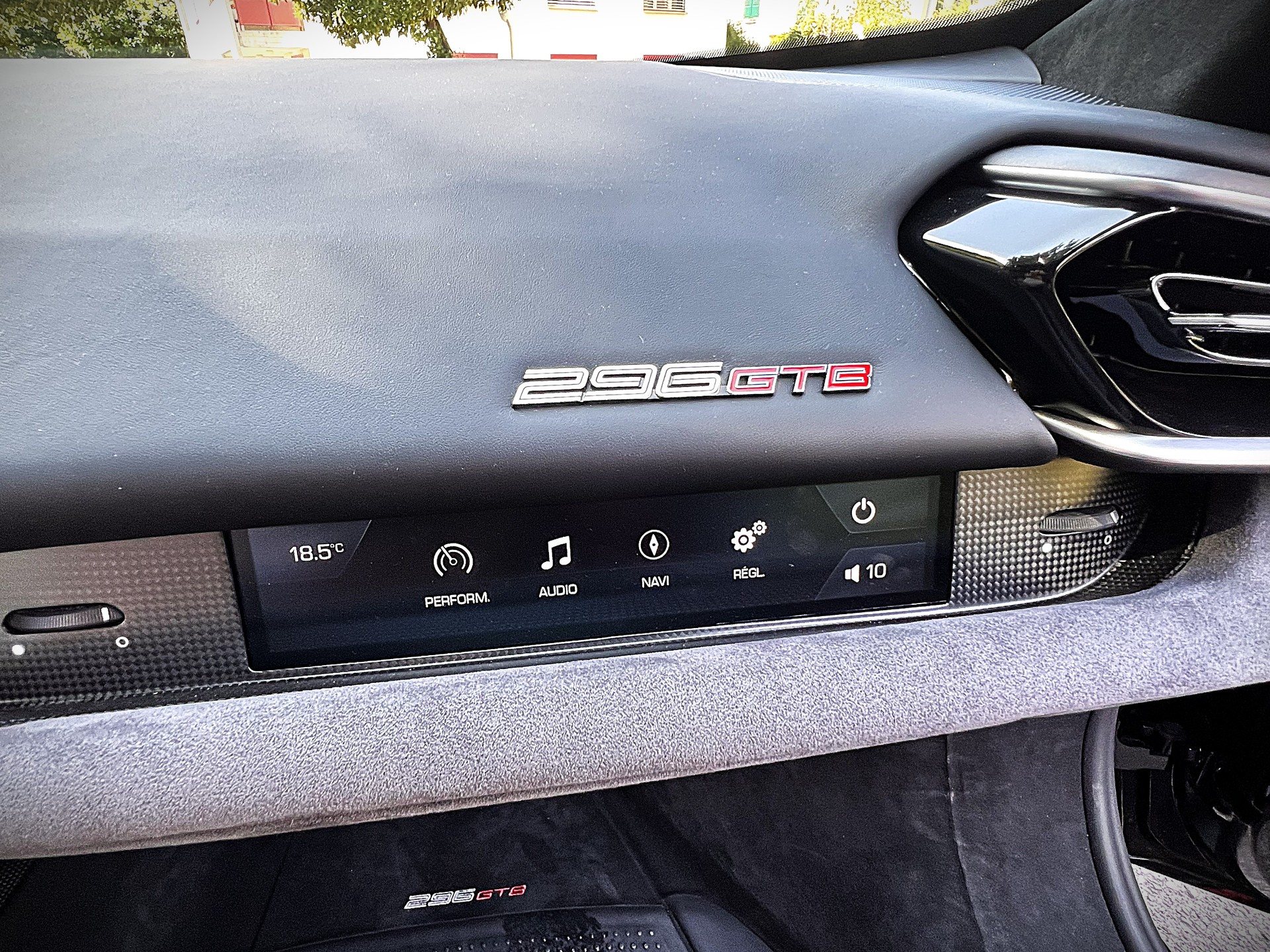 FERRARI 296 GTB-image-9