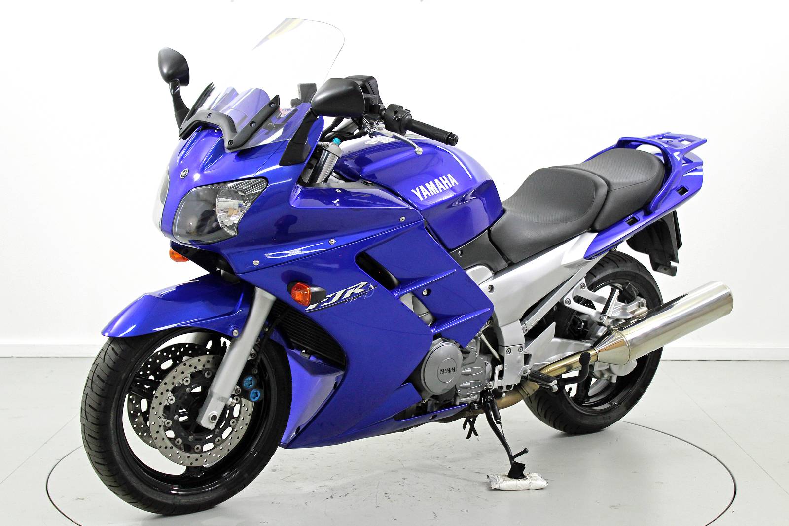 YAMAHA FJR 1300-showroom-element-2