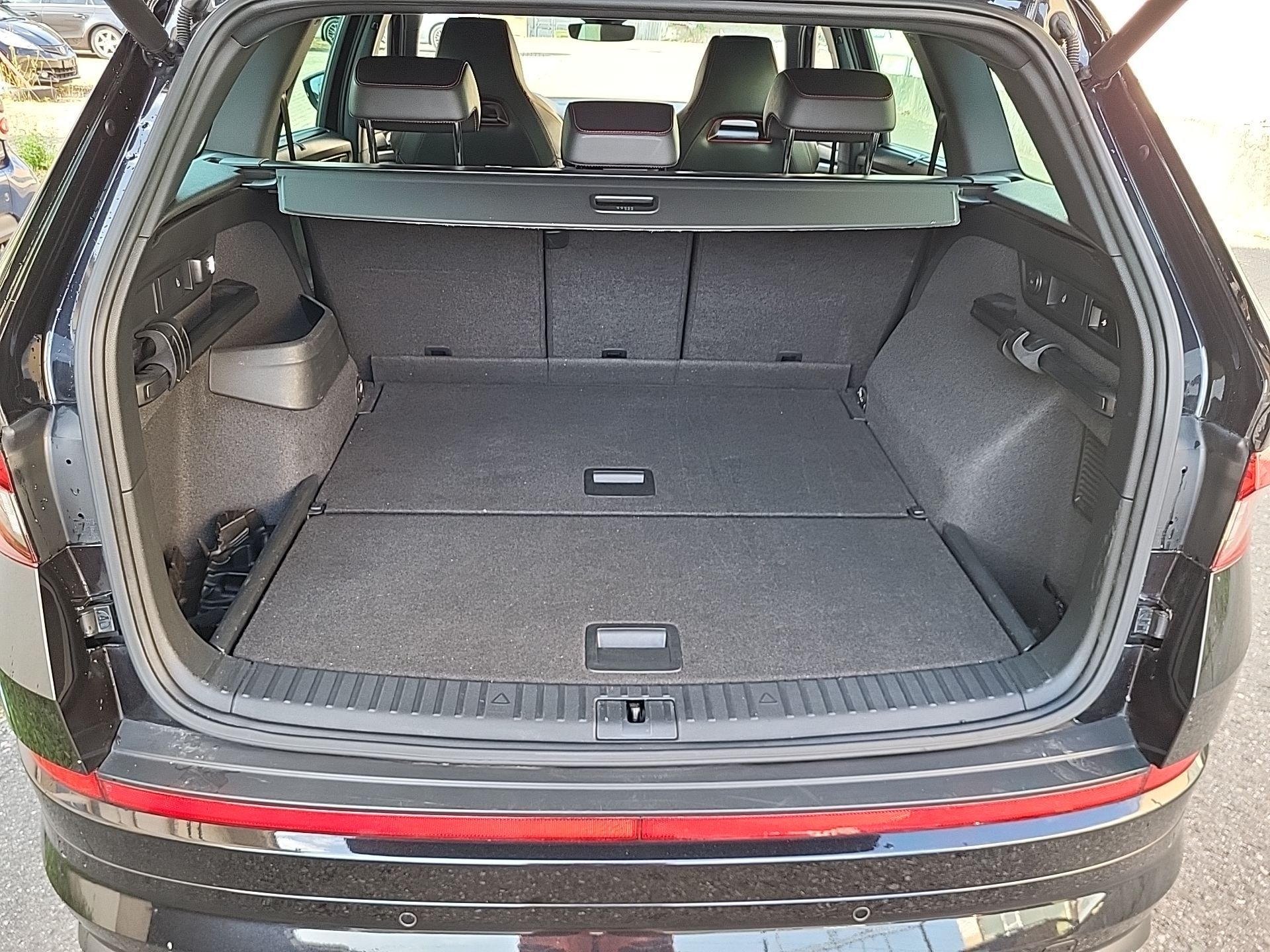 SKODA Kodiaq 2.0 Bi-TDI SCR RS 4x4 DSG-image-15