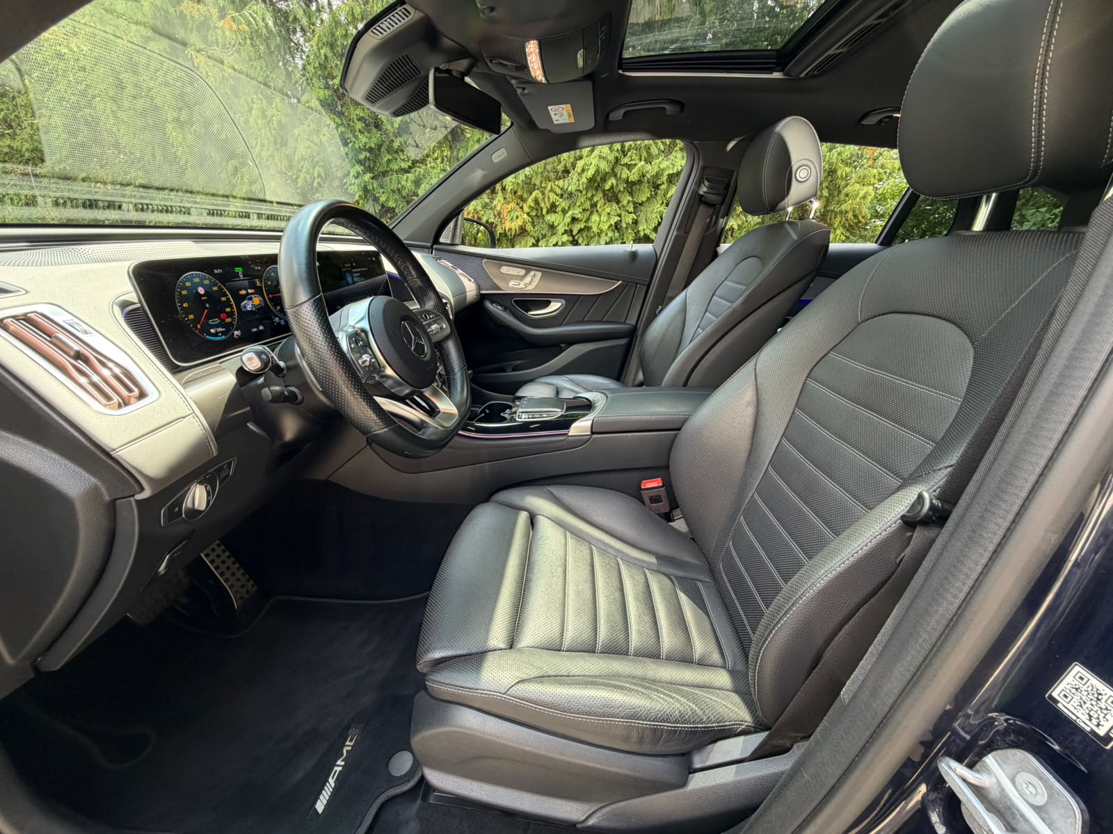 MERCEDES-BENZ EQC 400 AMG Line 4Matic-image-9