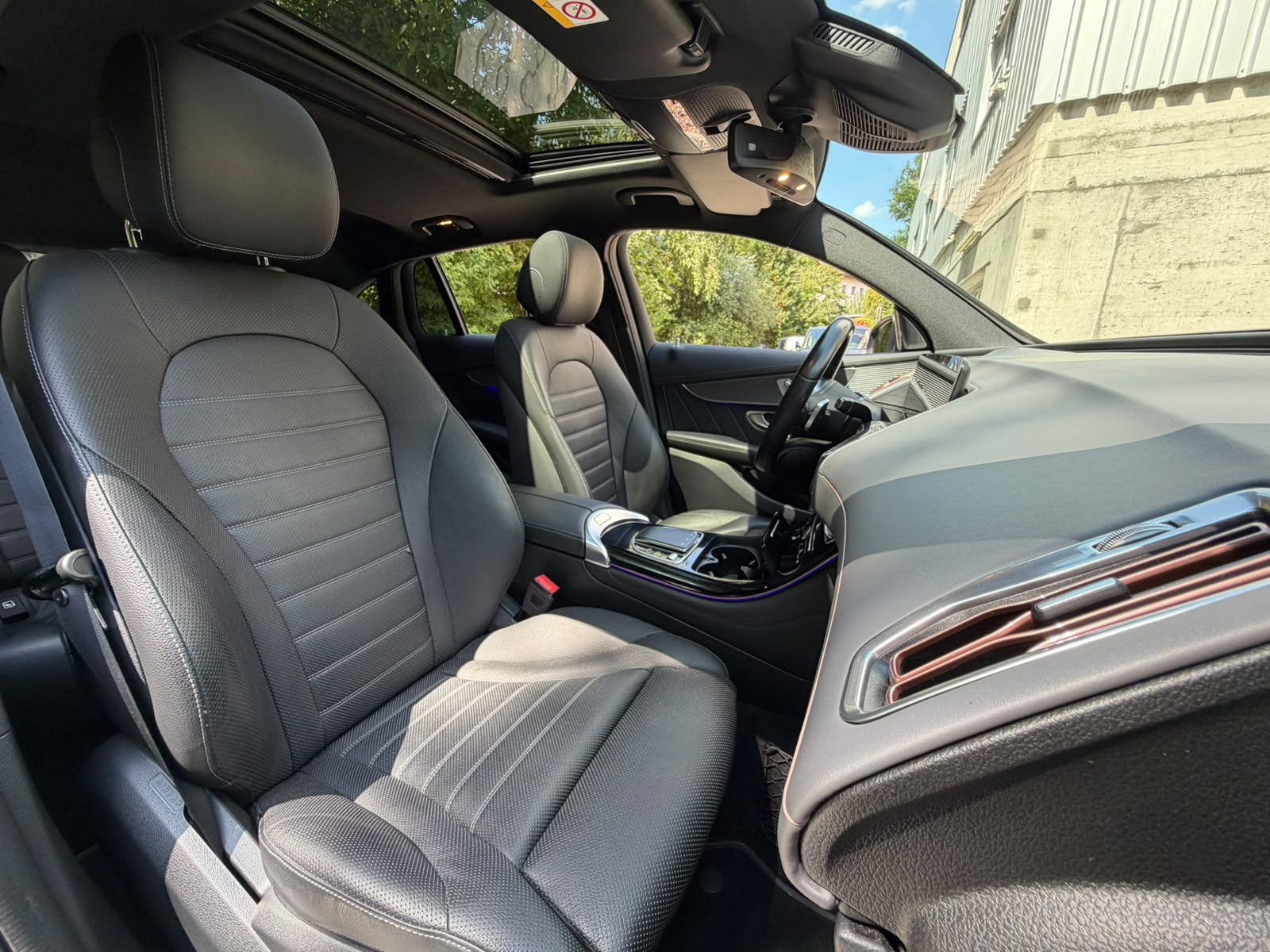 MERCEDES-BENZ EQC 400 AMG Line 4Matic-image-20