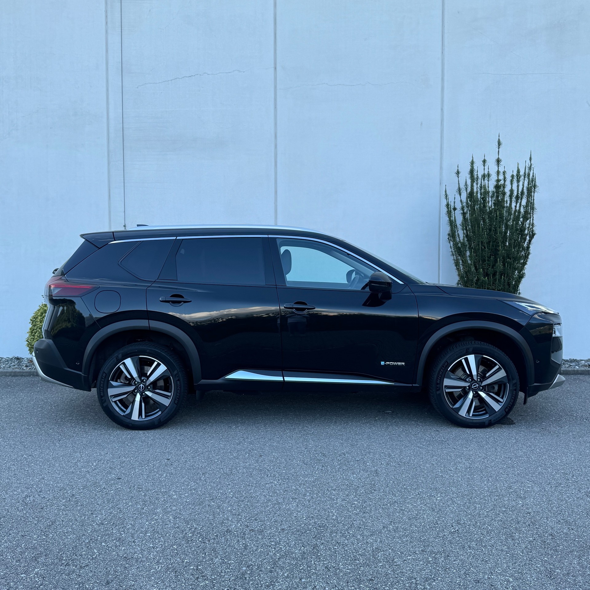 NISSAN X-Trail 1.5 VC-T e-Power 4WD 7 Sitze Tekna+-image-2