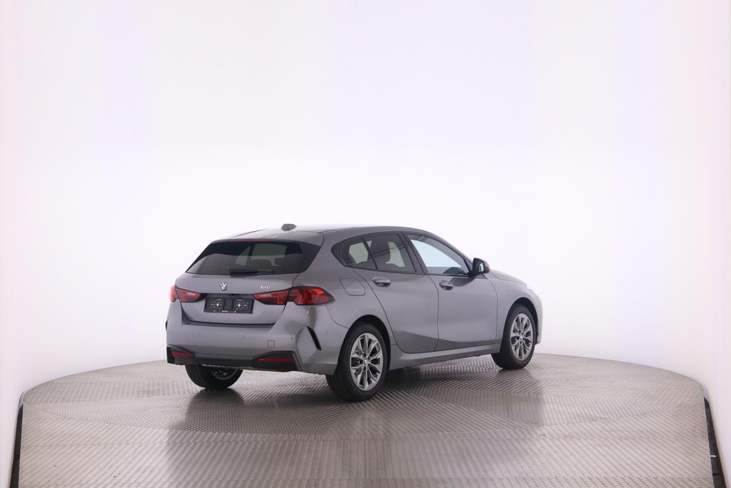 BMW 120i-image-6