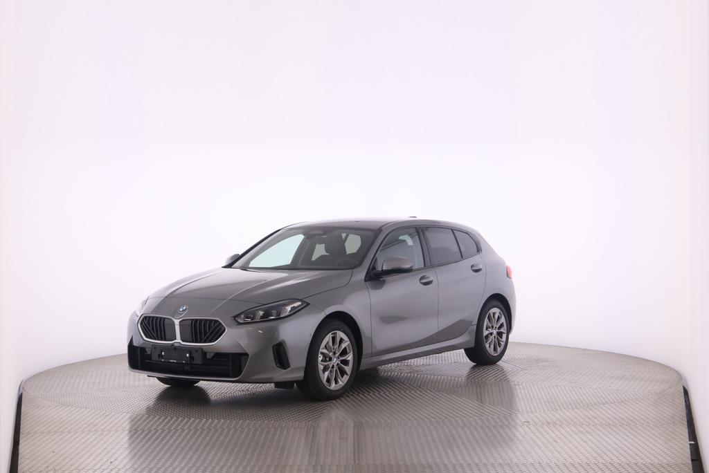 BMW 120i-image-13