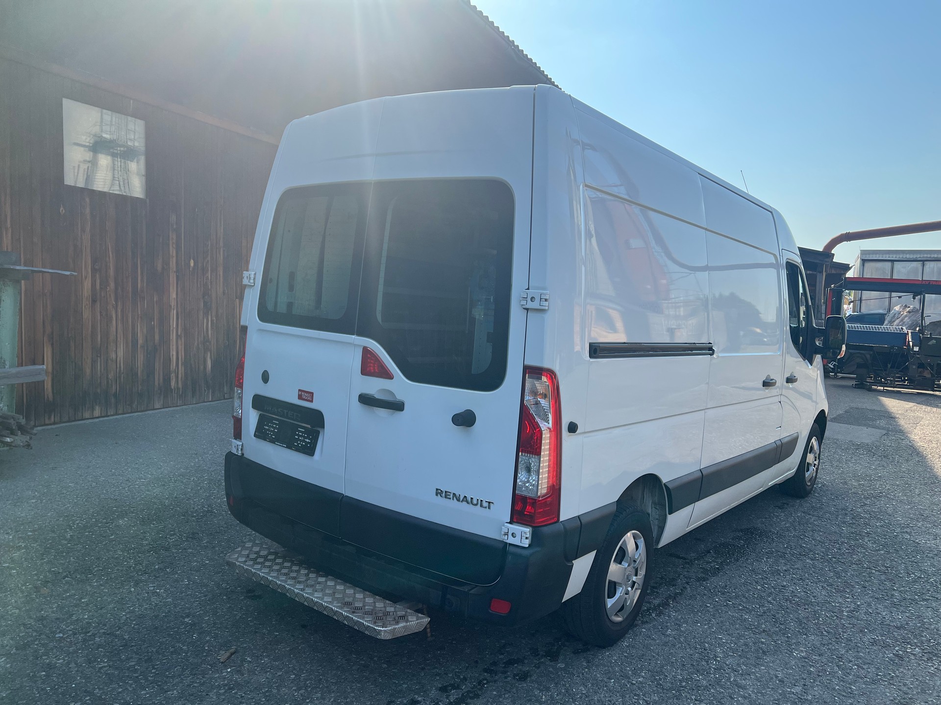 RENAULT Master P35 ENERGY 2.3dCi 135 L3H2-image-3