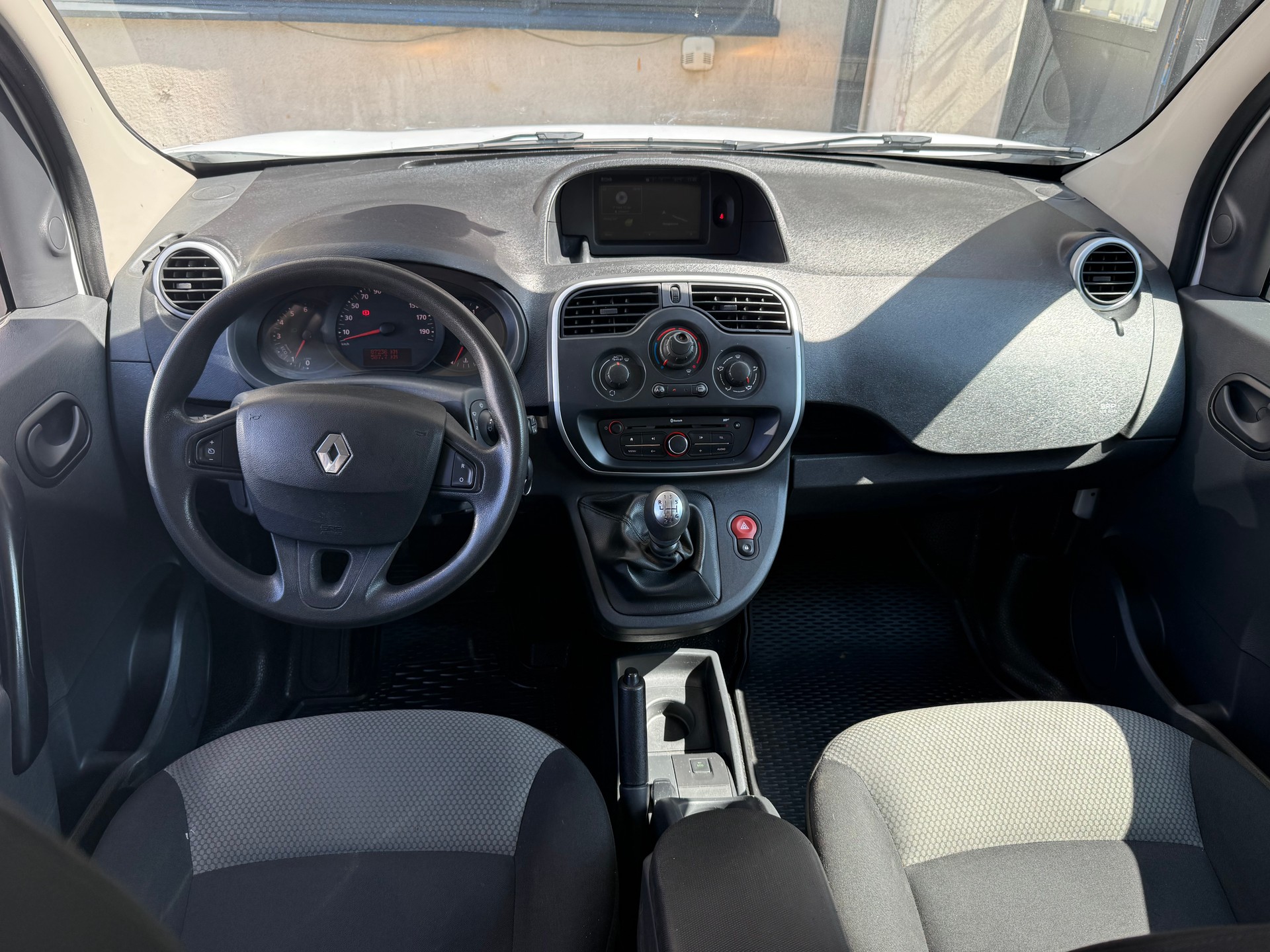 RENAULT Kangoo Maxi dCi 90 ENERGY Business 5 Pl./ 5 pl.-image-5