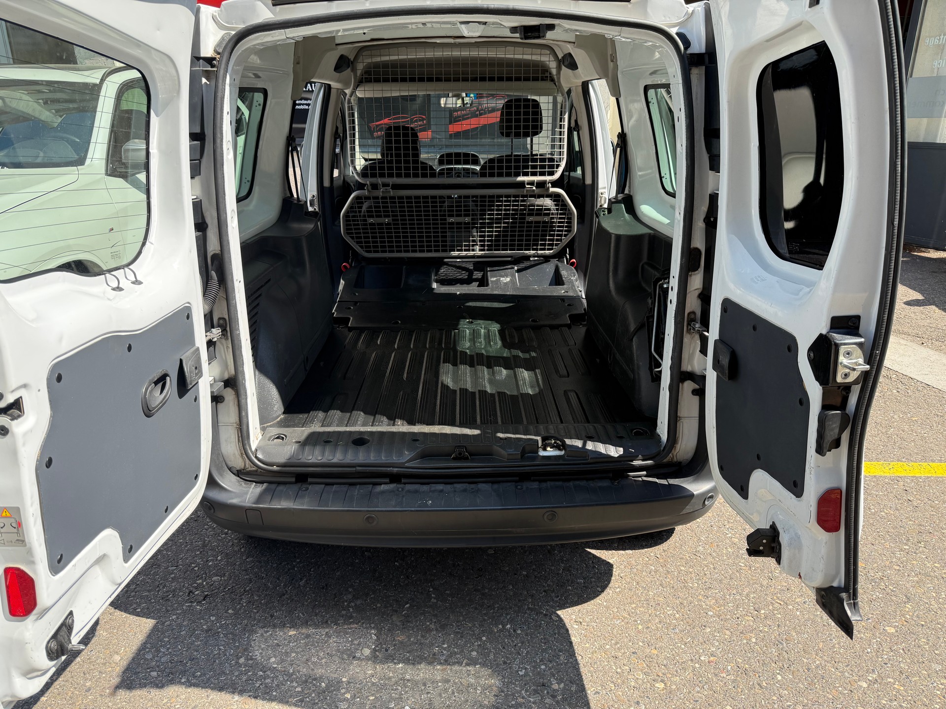 RENAULT Kangoo Maxi dCi 90 ENERGY Business 5 Pl./ 5 pl.-image-8