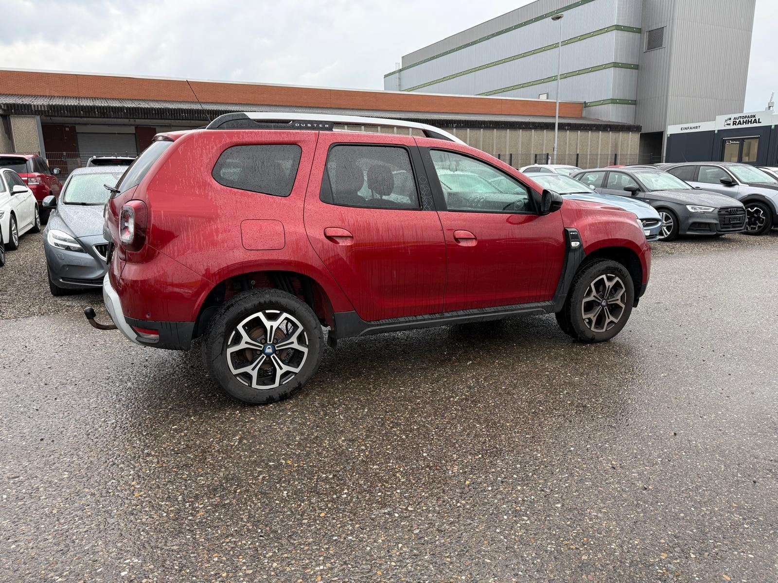 DACIA Duster 1.3 TCe 150 Celebration 4WD-image-7