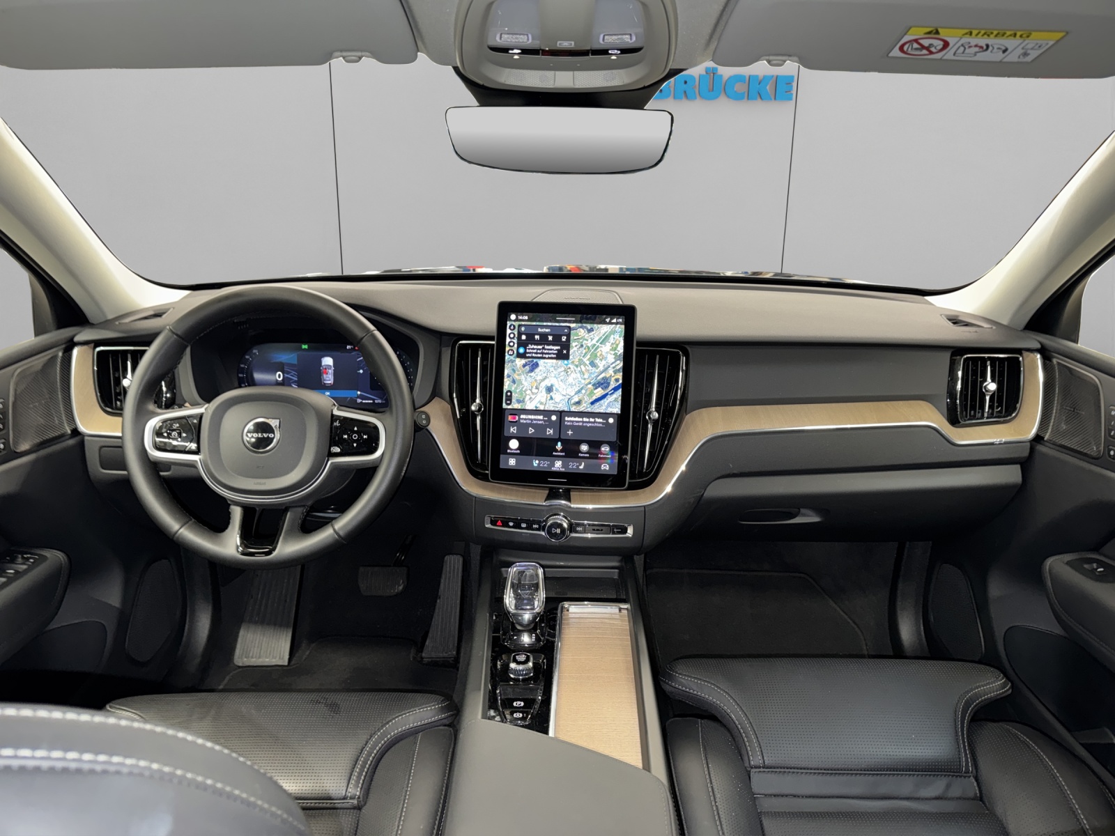 VOLVO XC60 2.0 B5 MH Plus Dark AWD-image-11