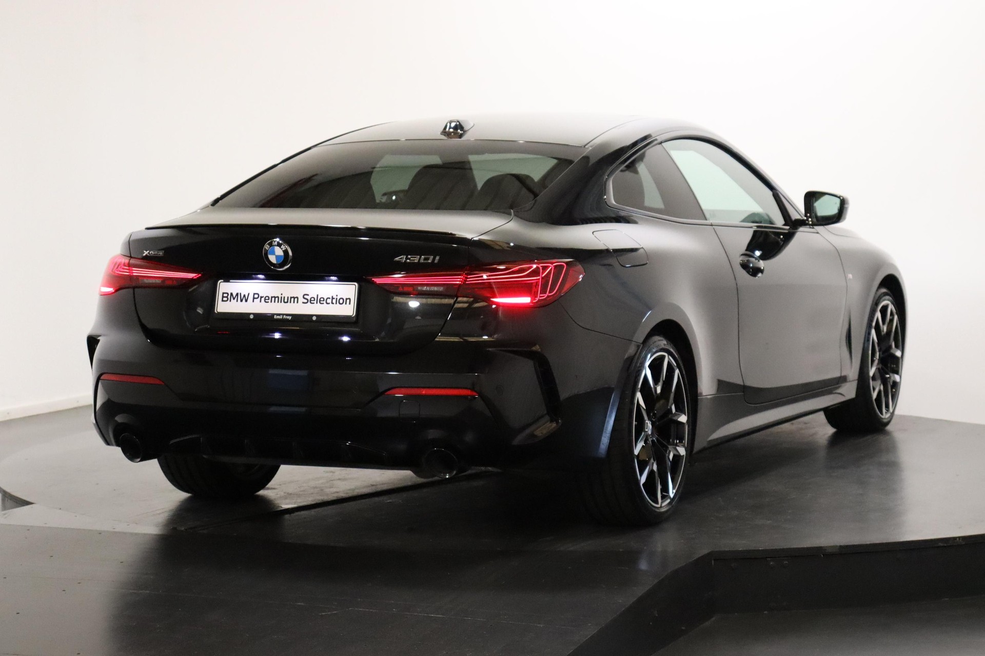 BMW 430i xDrive SAG Coupé-image-1
