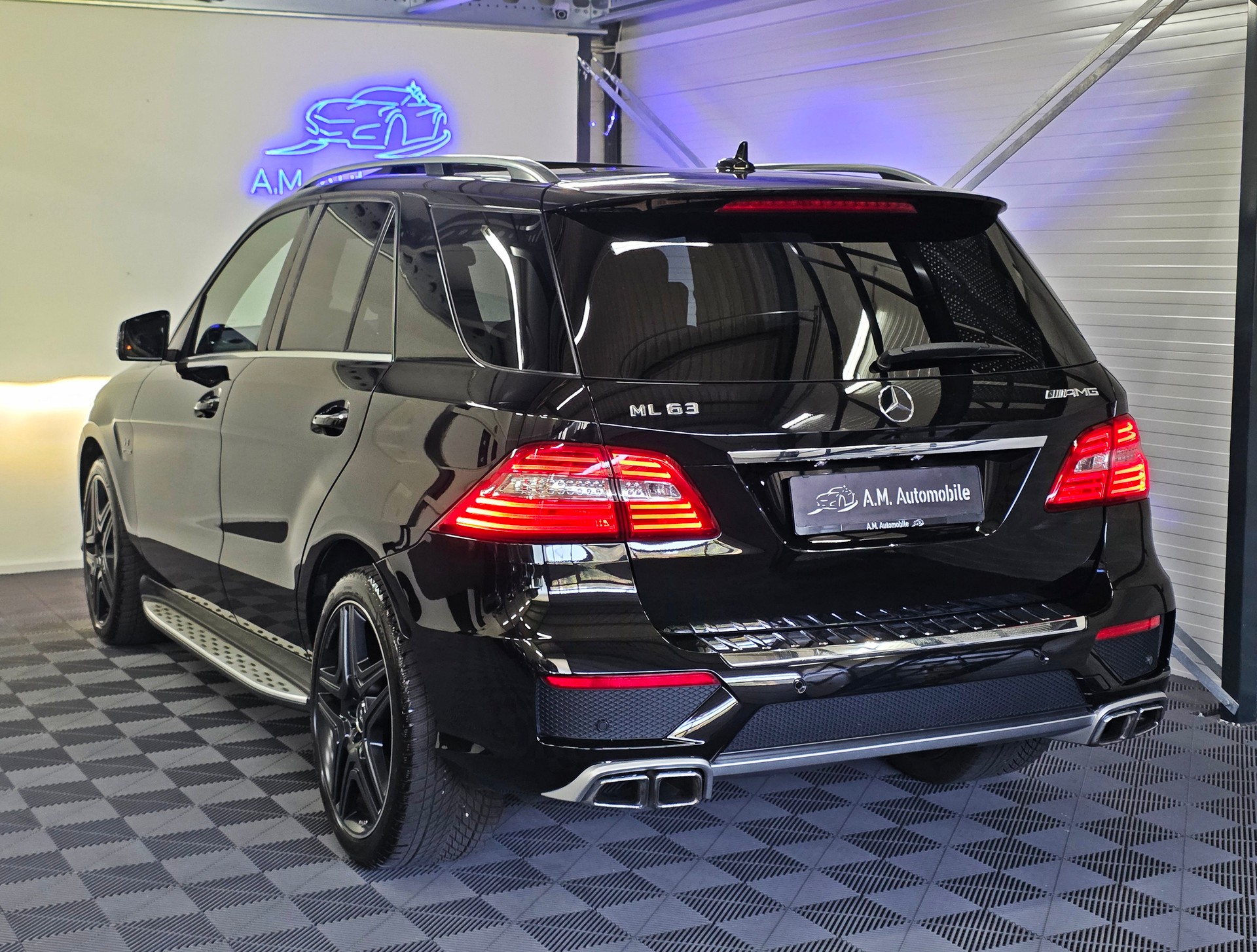 MERCEDES-BENZ ML 63 AMG Executive 4Matic Speedshift-image-5