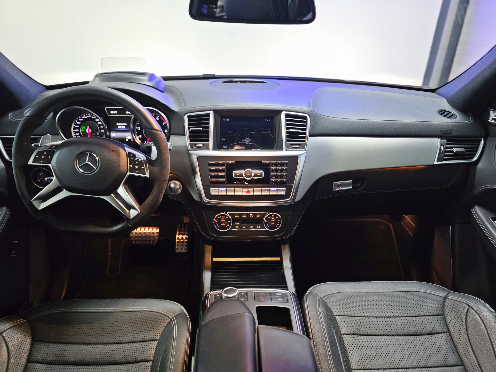 MERCEDES-BENZ ML 63 AMG Executive 4Matic Speedshift-image-13