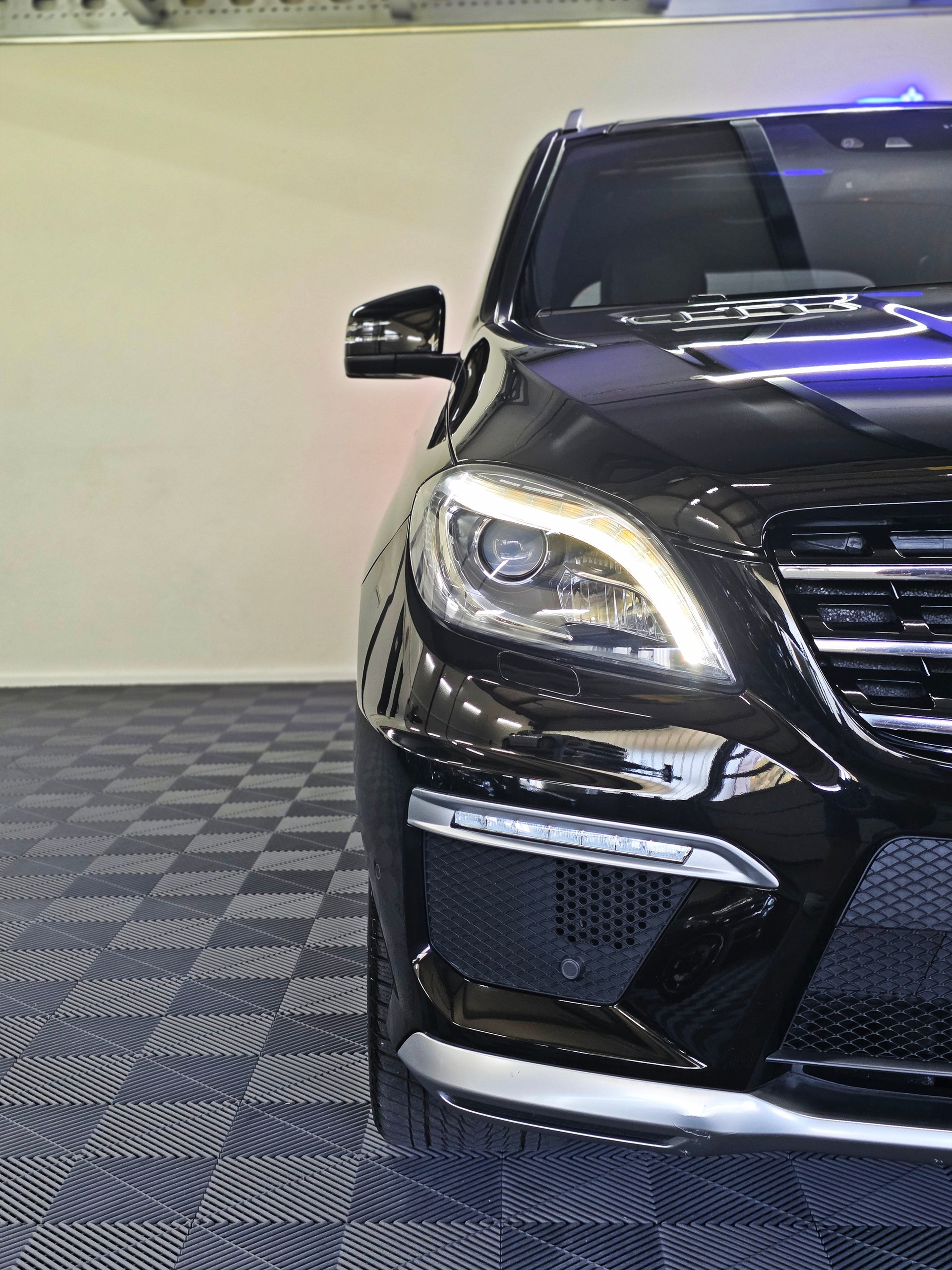 MERCEDES-BENZ ML 63 AMG Executive 4Matic Speedshift-image-2