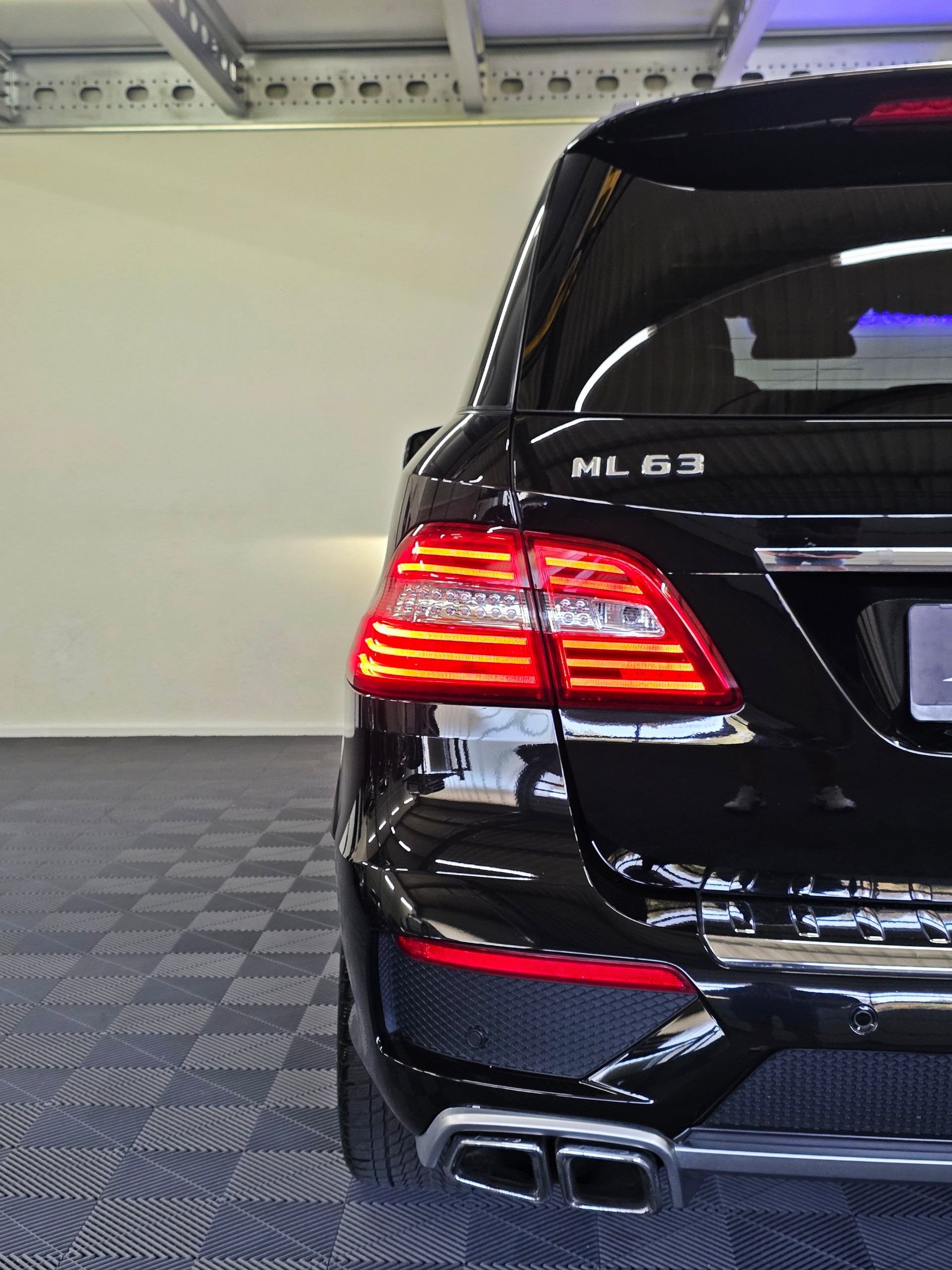 MERCEDES-BENZ ML 63 AMG Executive 4Matic Speedshift-image-7