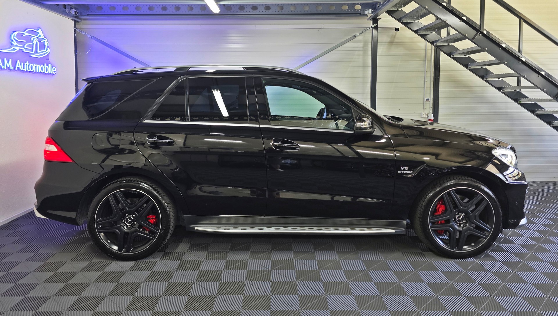 MERCEDES-BENZ ML 63 AMG Executive 4Matic Speedshift-image-3