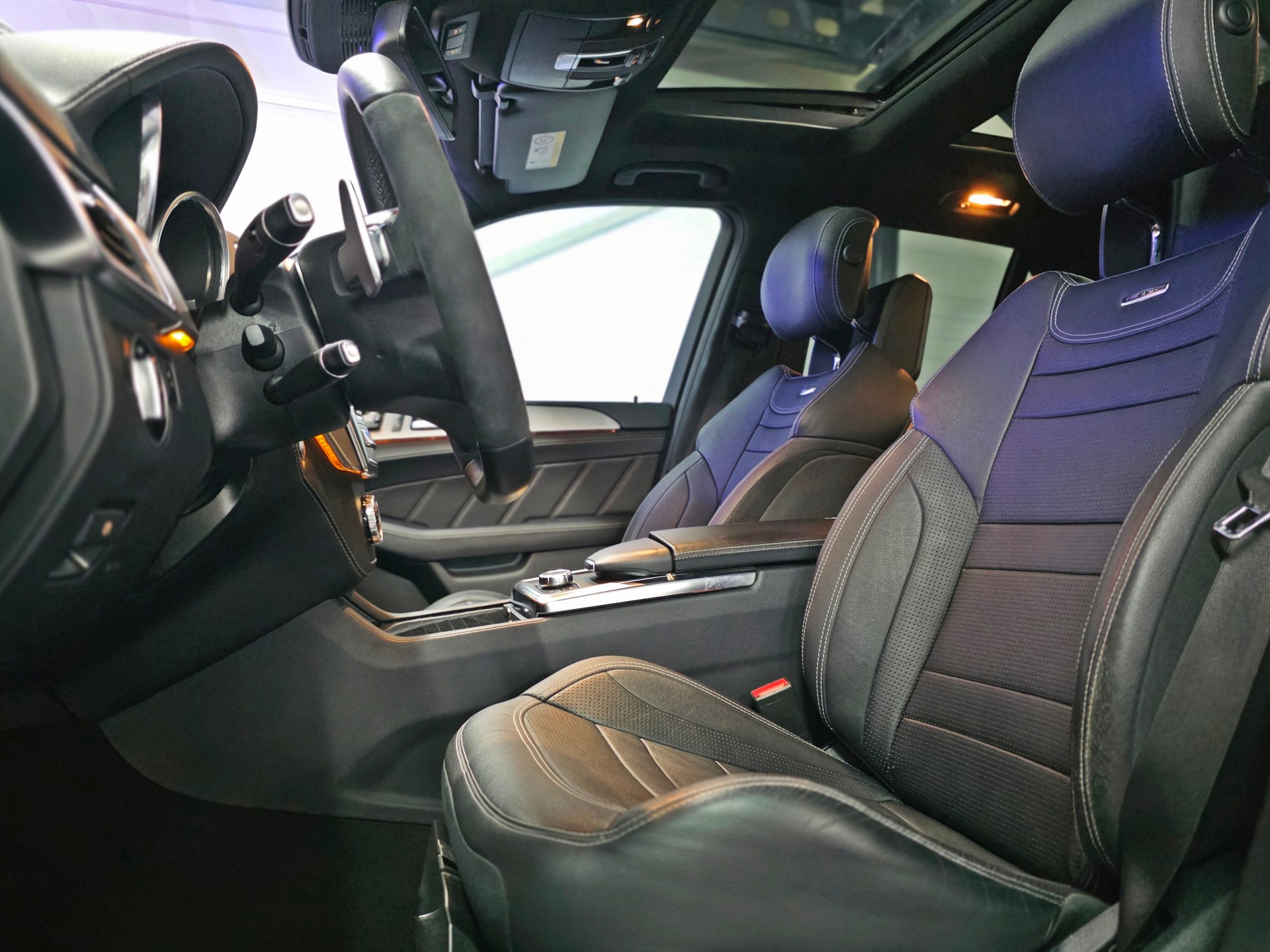 MERCEDES-BENZ ML 63 AMG Executive 4Matic Speedshift-image-11