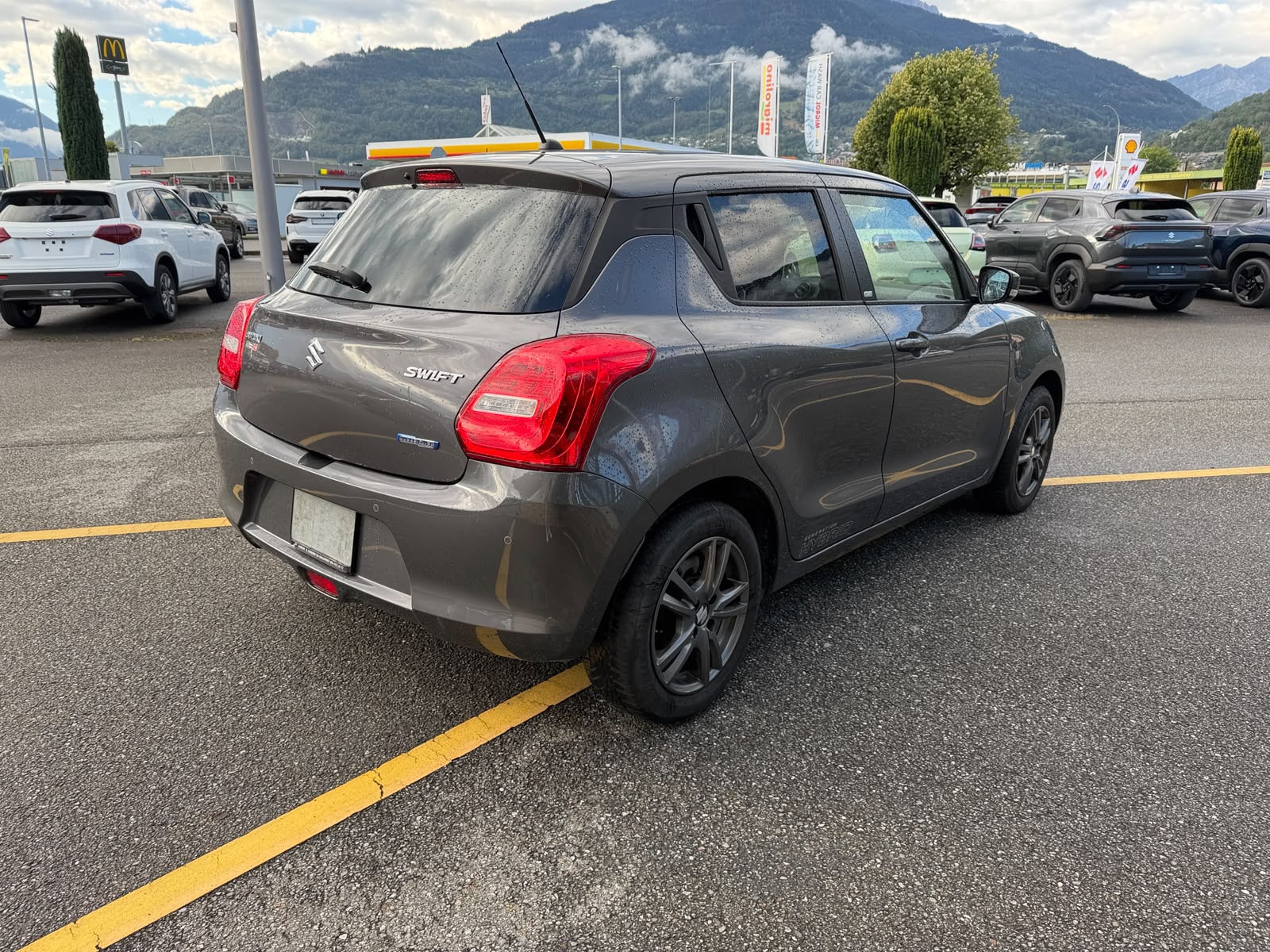 SUZUKI Swift 1.2 Compact + Hybrid CVT-image-3