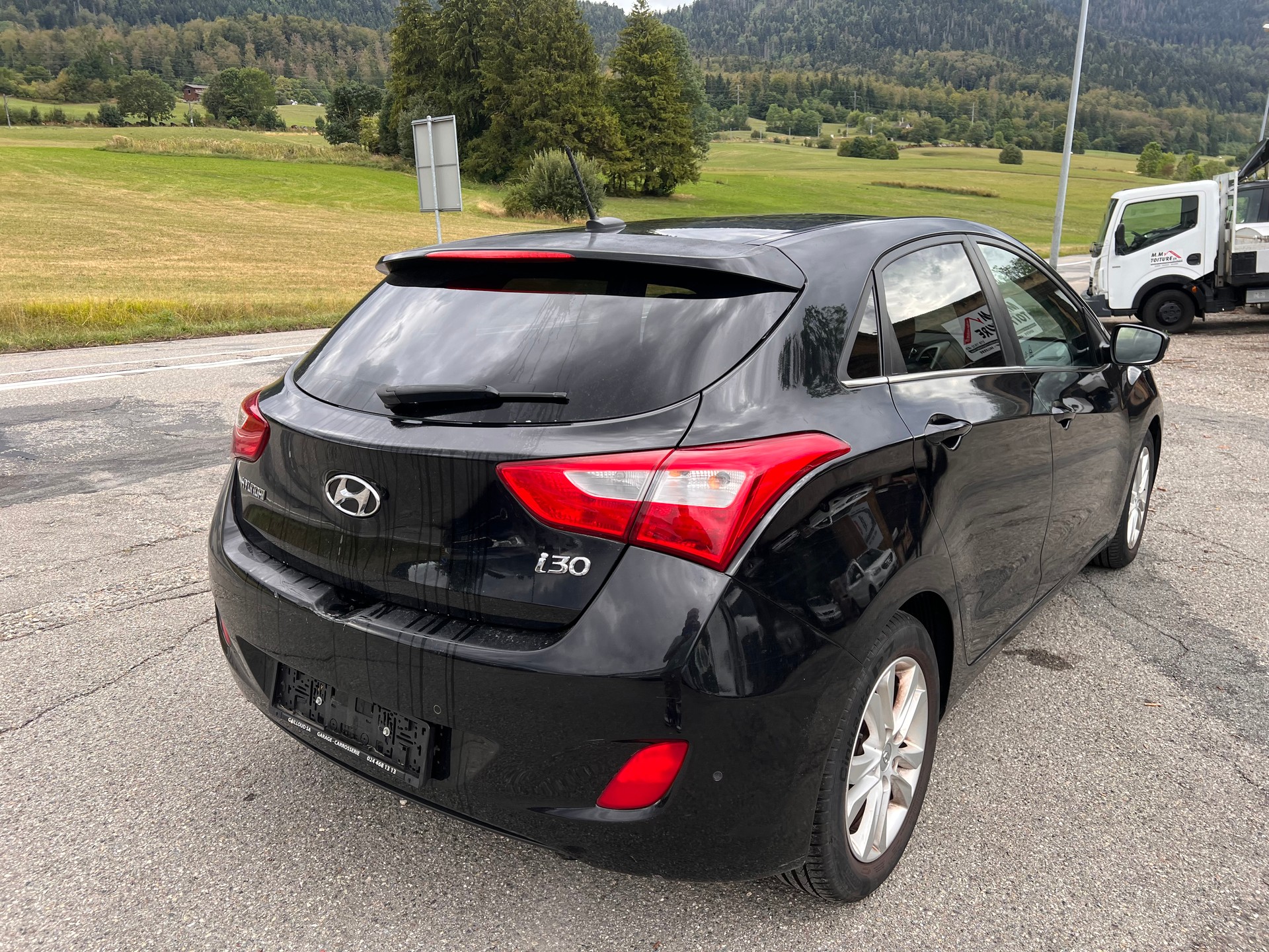 HYUNDAI i30 1.6 GDI Style Automatic-image-5