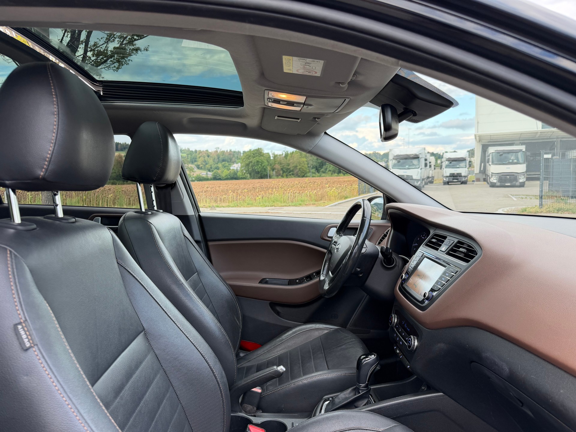 HYUNDAI i20 1.4 ***Vertex*** Automatic-image-16