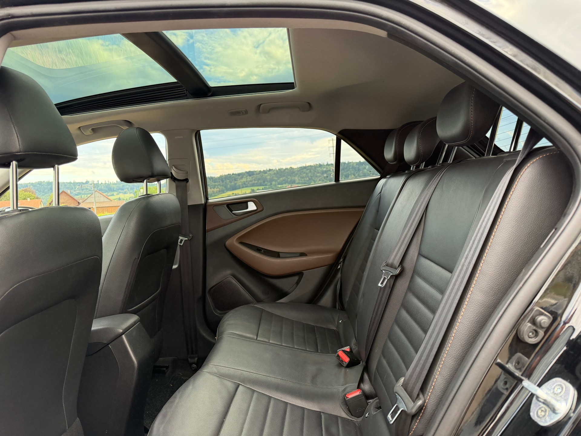 HYUNDAI i20 1.4 ***Vertex*** Automatic-image-17