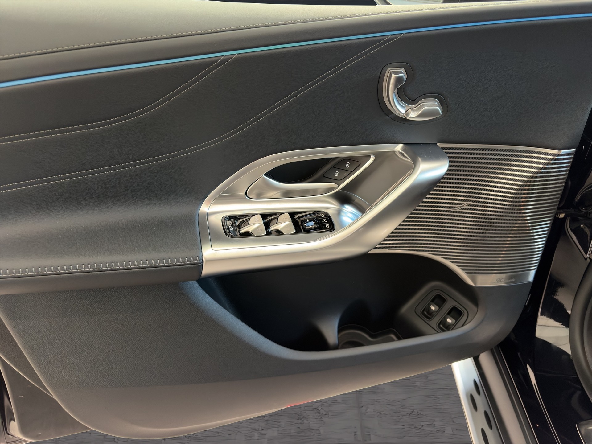 MERCEDES-BENZ GLC 400 4matic-image-6