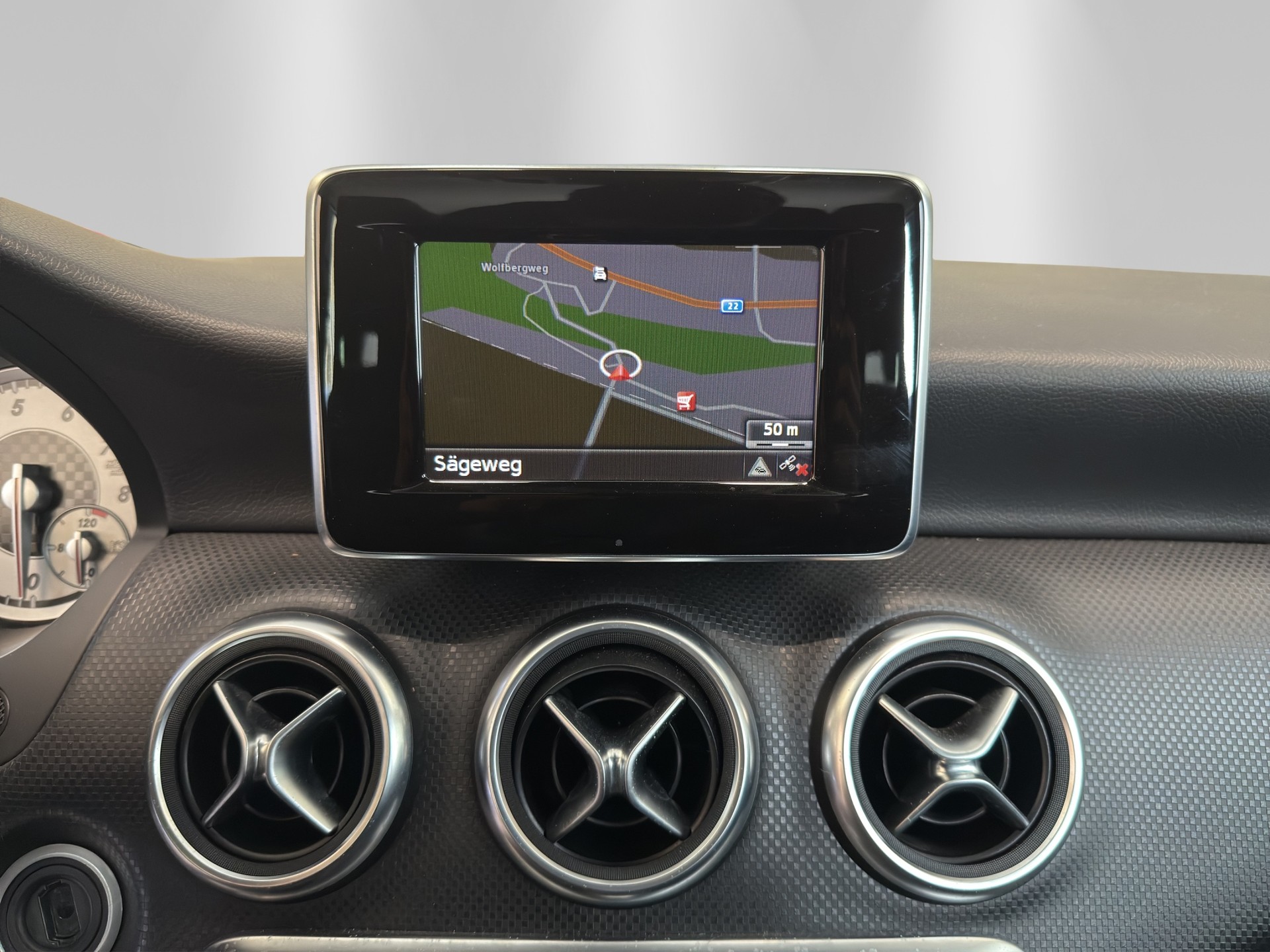 MERCEDES-BENZ A 200 Urban-image-12