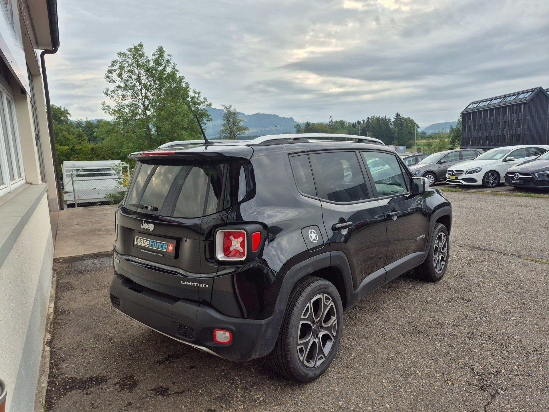 JEEP Renegade 2.0 CRD Limited AWD + Low Range 9ATX-image-4