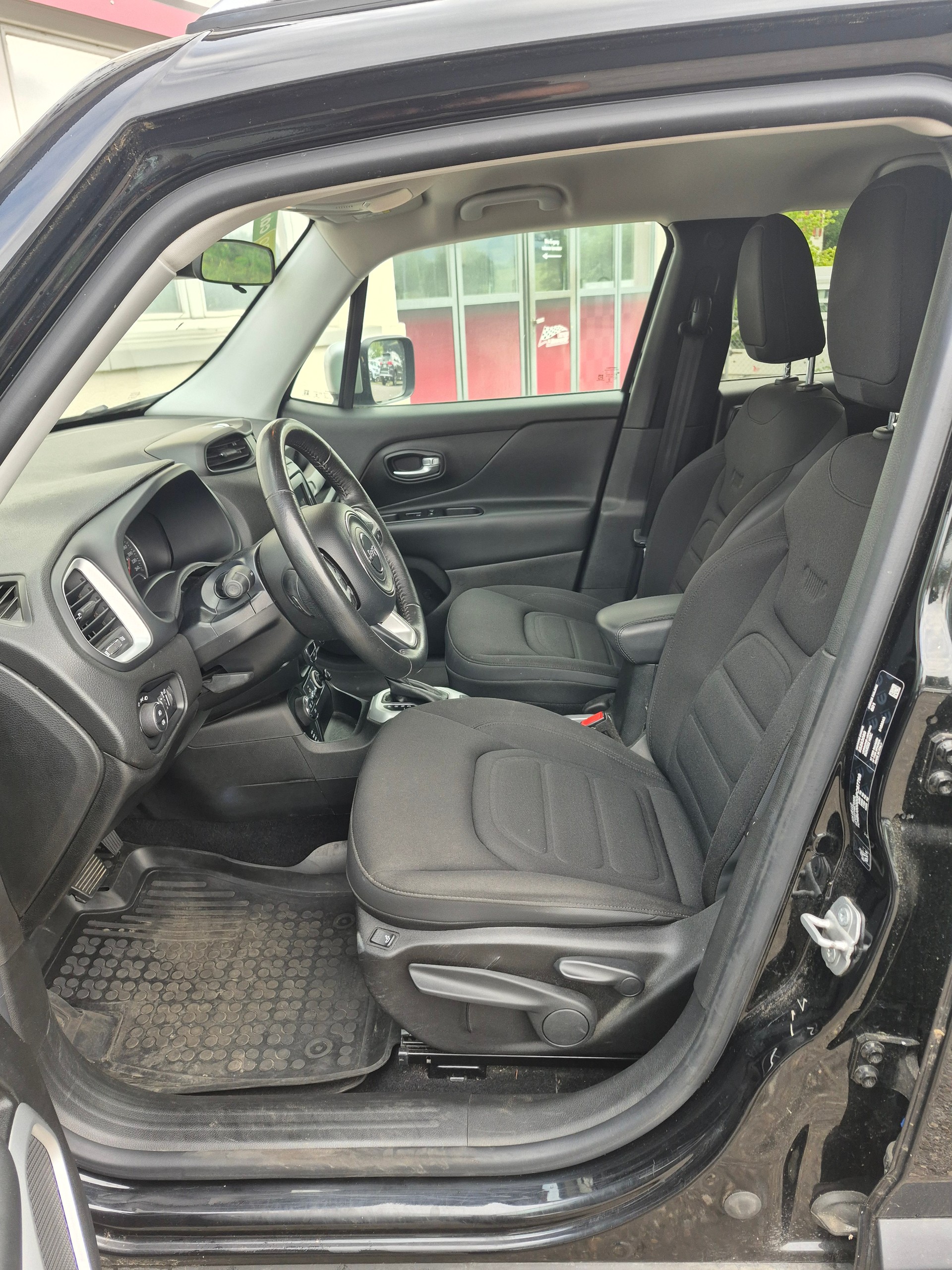 JEEP Renegade 2.0 CRD Limited AWD + Low Range 9ATX-image-12