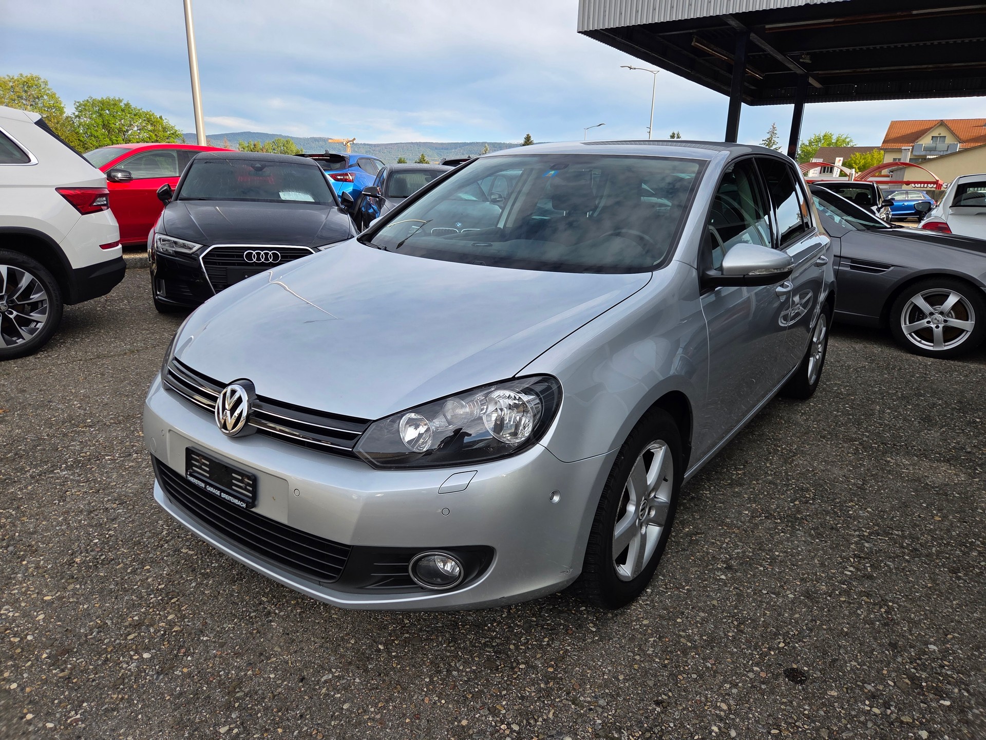 VW Golf Team-showroom-element-3