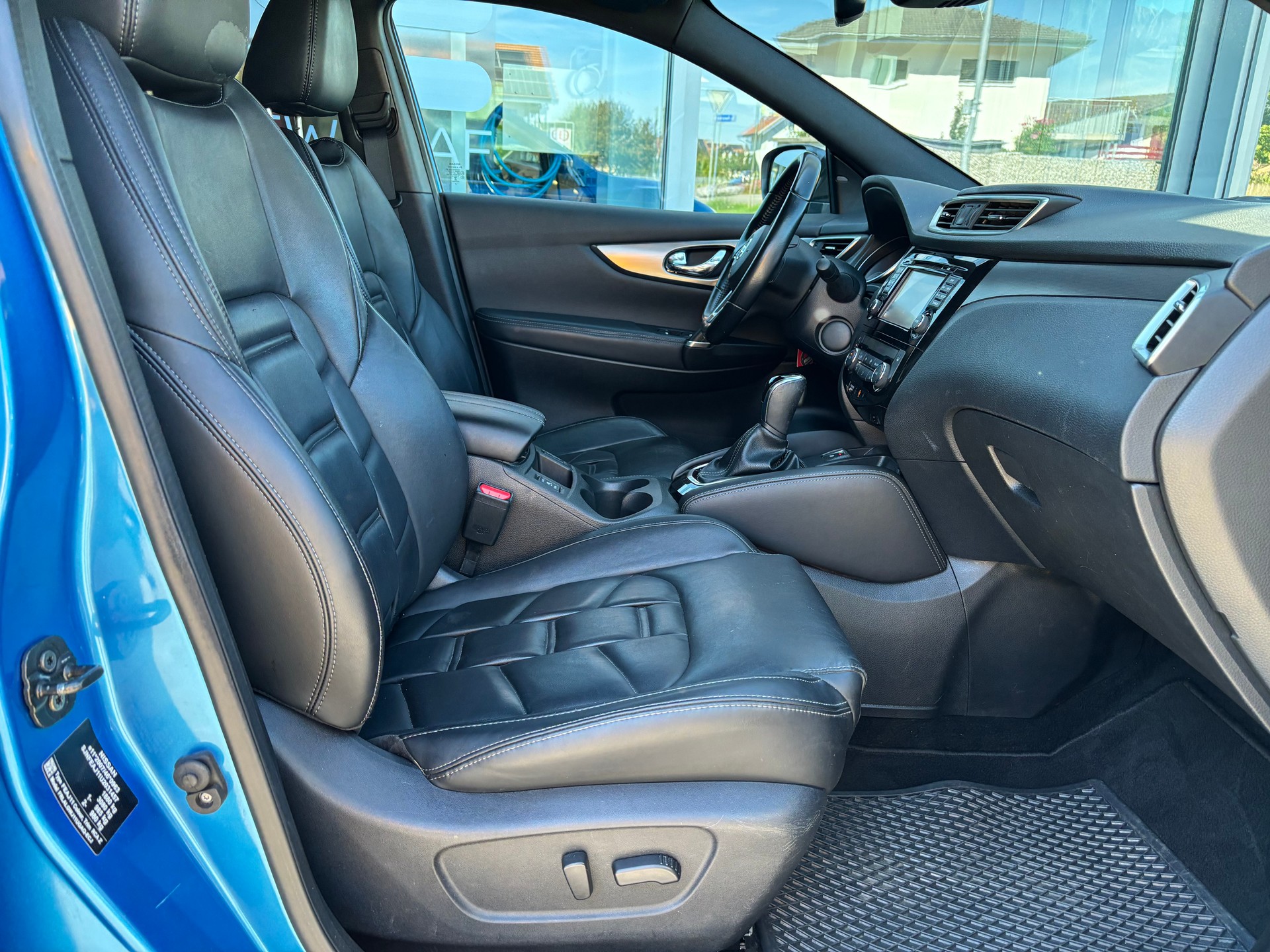 NISSAN Qashqai 1.2 DIG-T tekna-image-7
