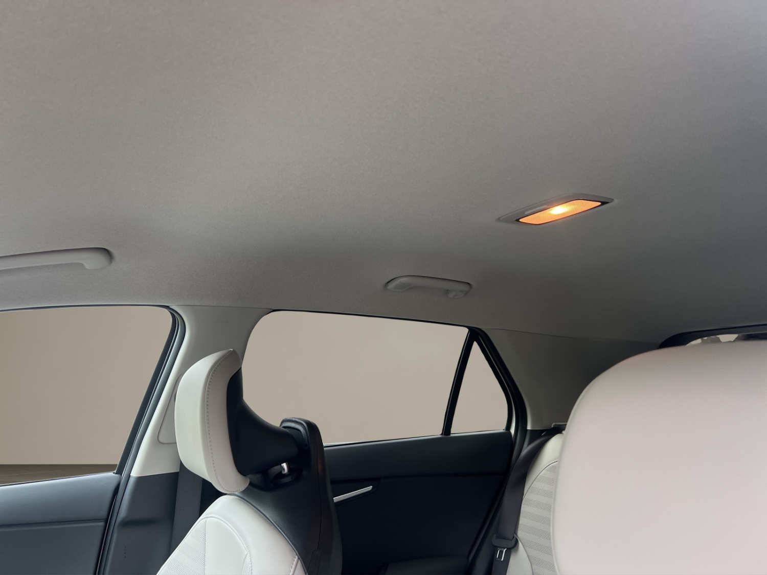 KIA Niro 1.6 GDi Hybrid Style-image-7