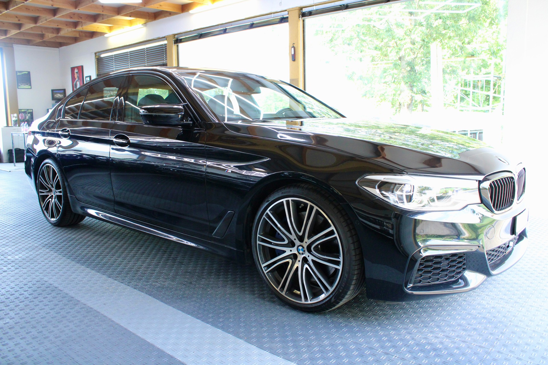 BMW M550d xDrive Steptronic-image-2