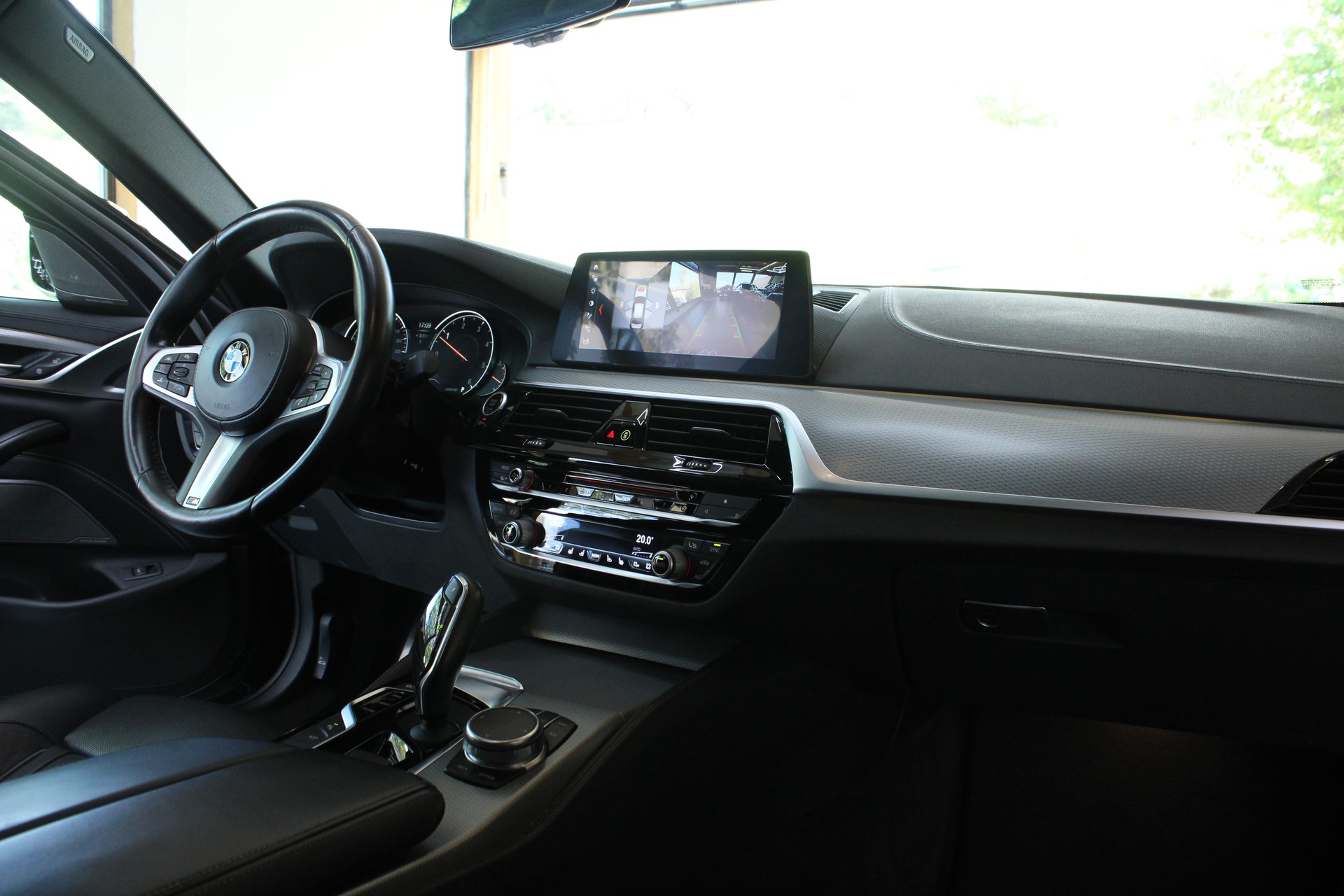 BMW M550d xDrive Steptronic-image-9