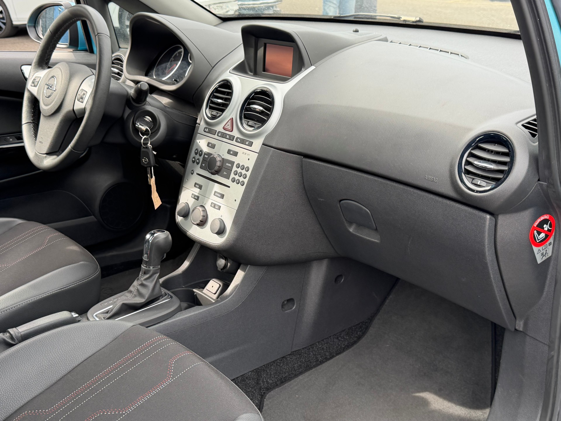 OPEL Corsa 1.4 TP Anniversary Edition Automatic-image-8