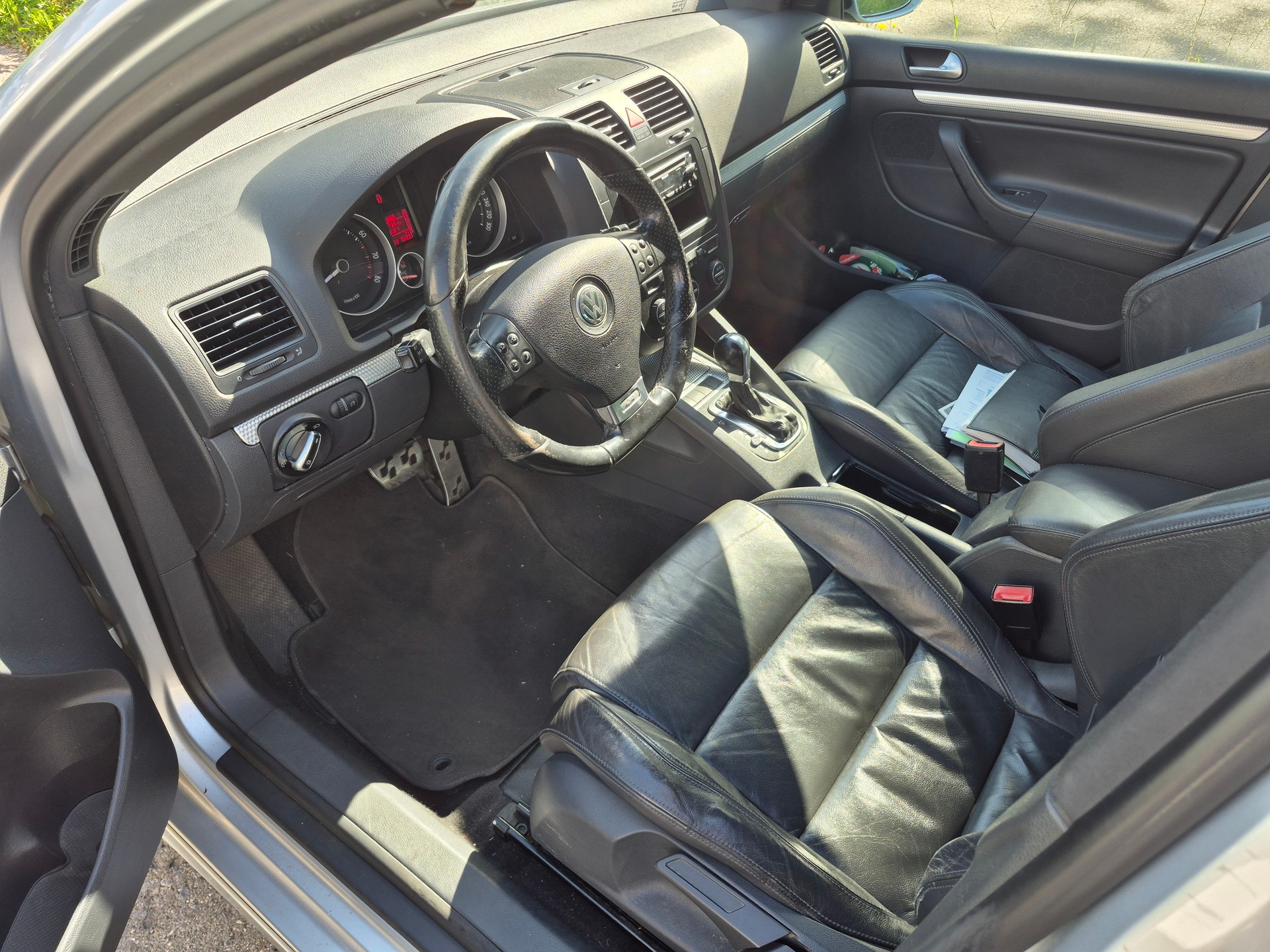 VW Golf R32 4Motion DSG-image-8