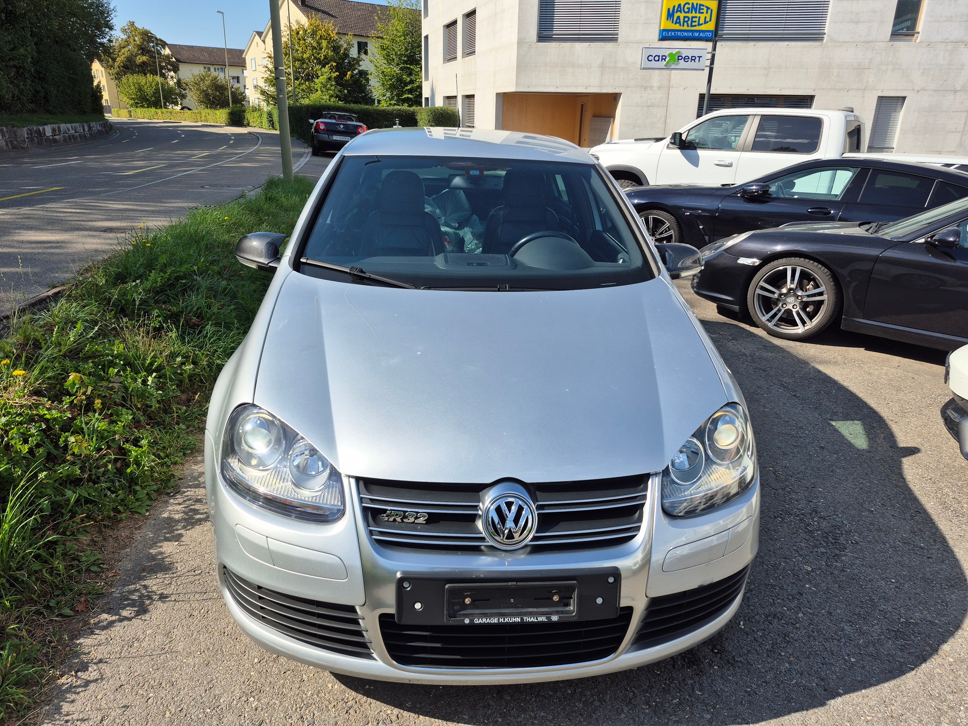 VW Golf R32 4Motion DSG-image-2
