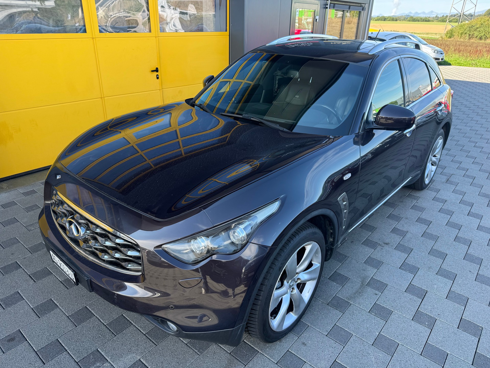 INFINITI FX50 S AWD Automatic-image-6