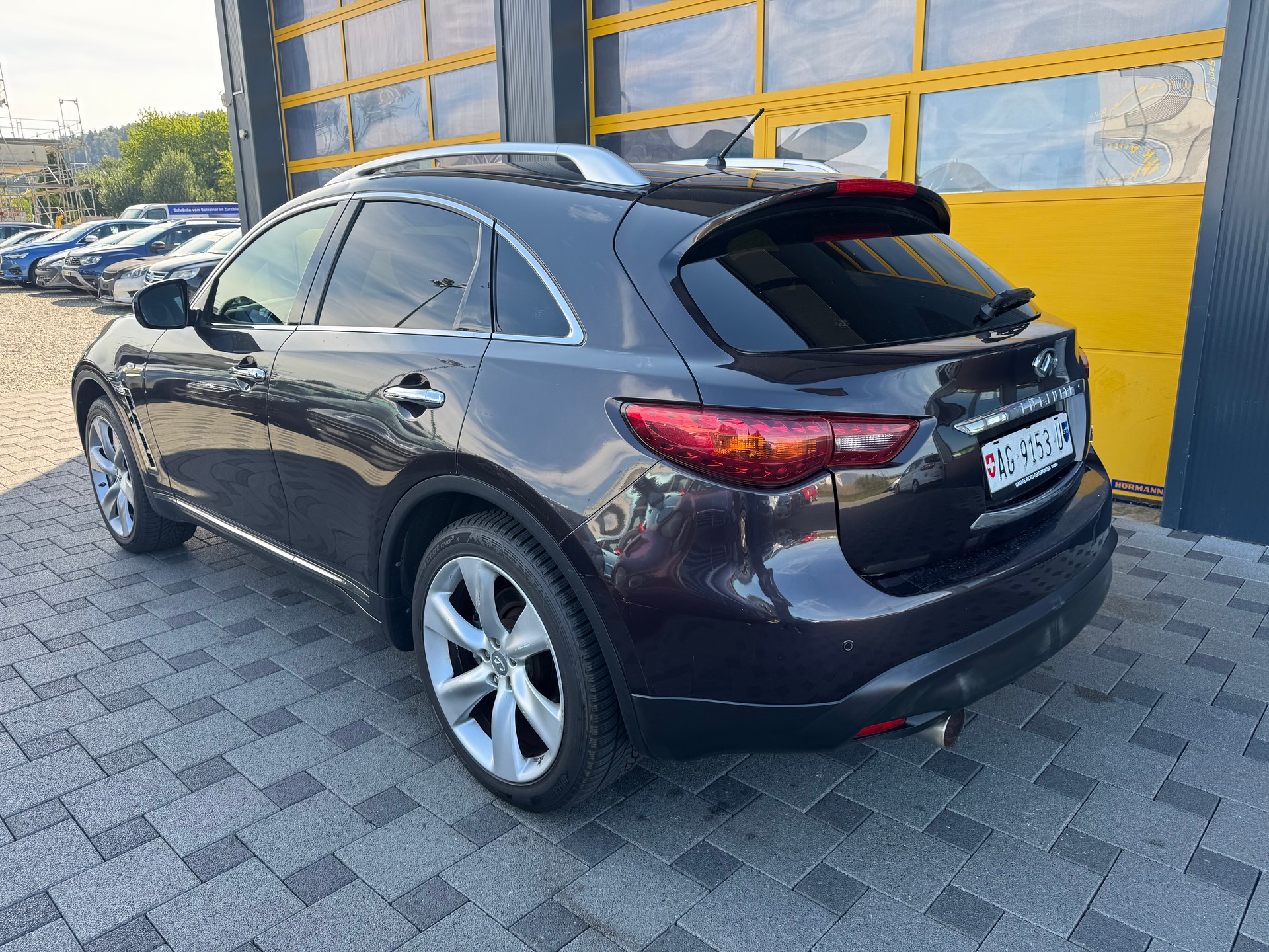 INFINITI FX50 S AWD Automatic-image-3