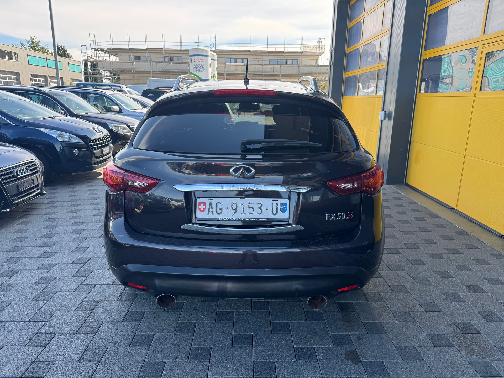 INFINITI FX50 S AWD Automatic-image-4