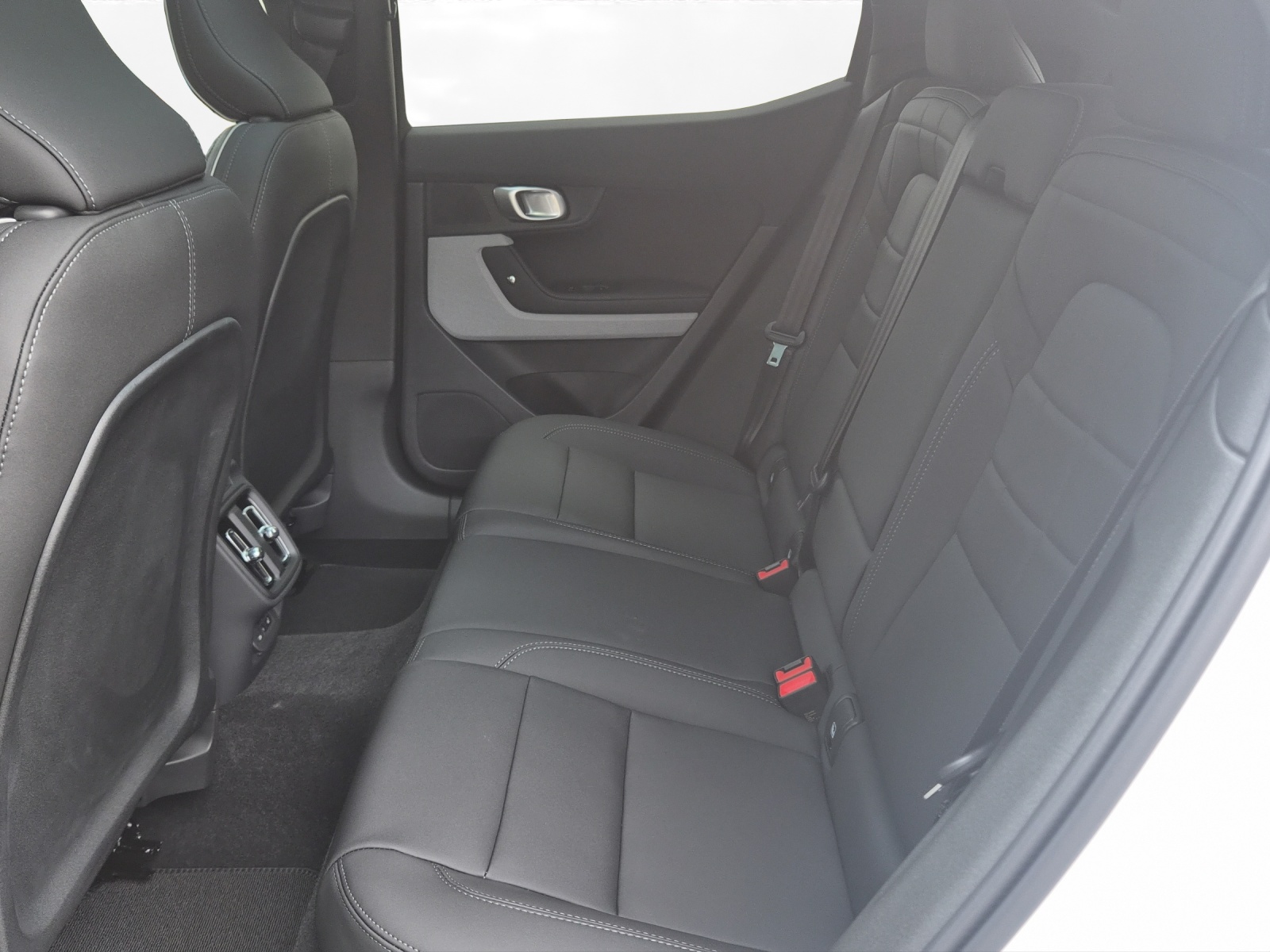 POLESTAR Polestar 2 Long Range Dual 82 kWh-image-11
