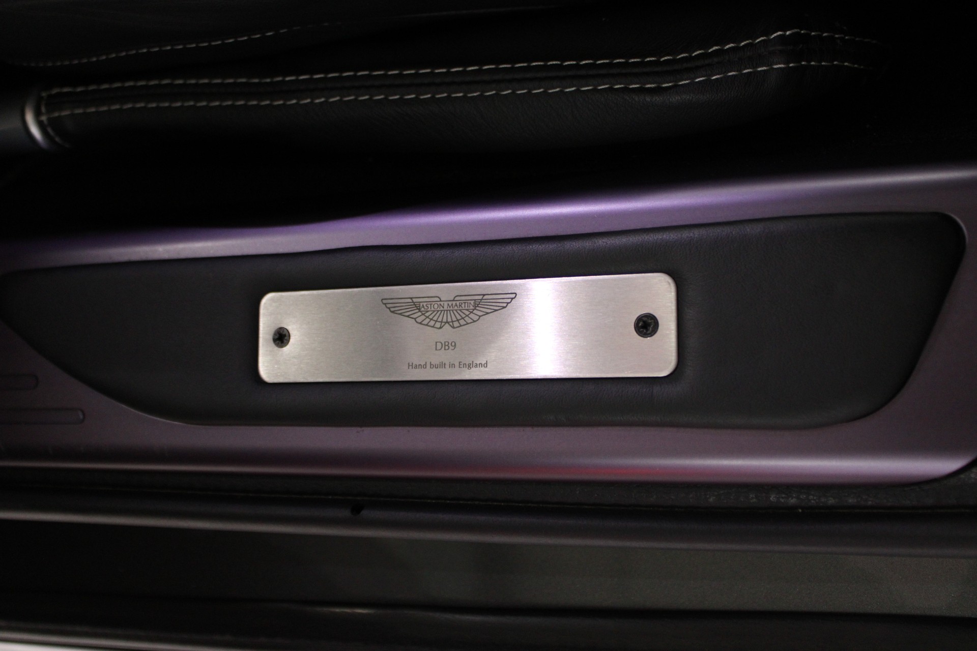 ASTON MARTIN DB9 Volante Touchtronic 2-image-28