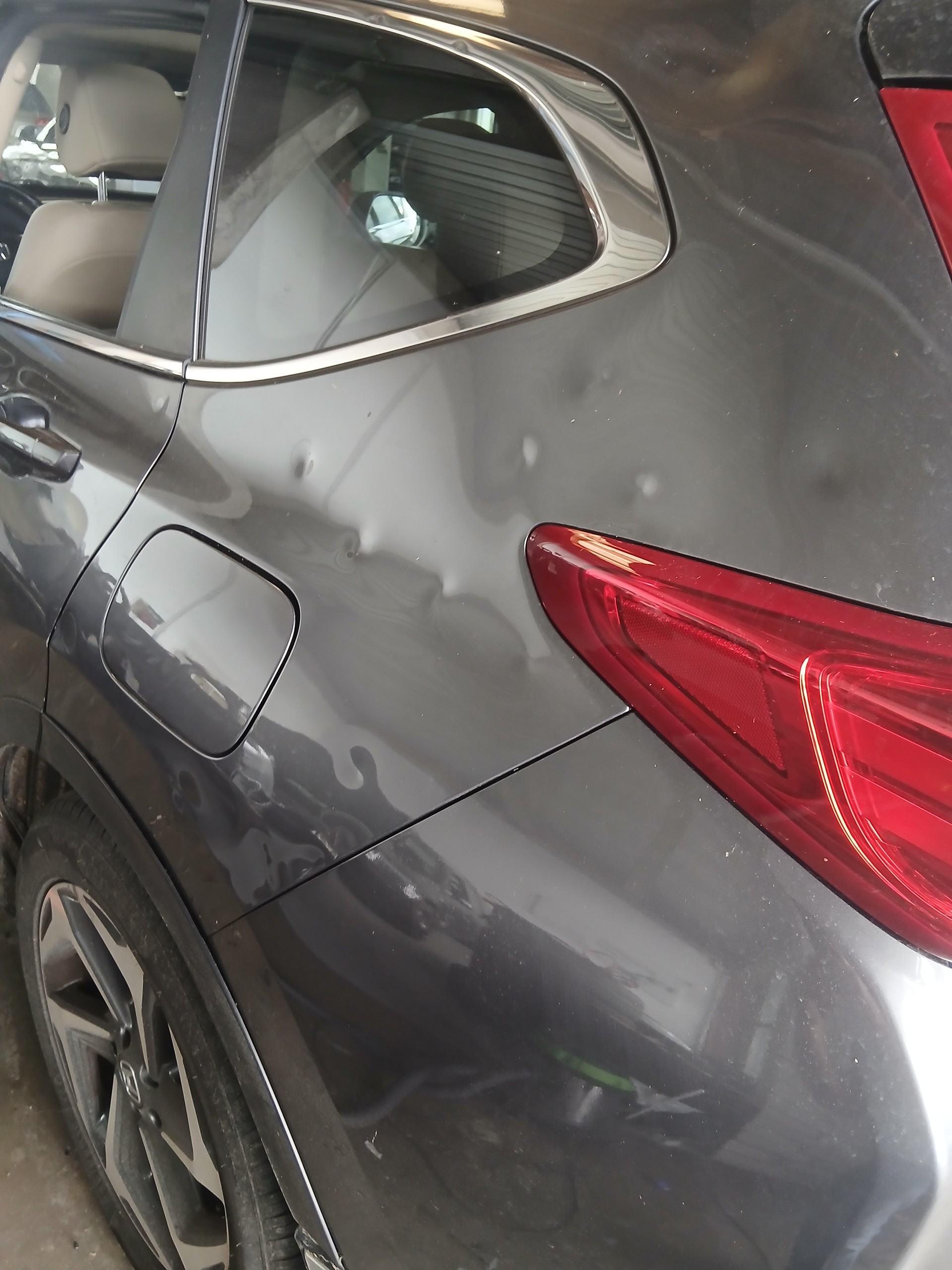 HONDA CR-V 1.5 i-VTEC Executive 4WD Automatic-image-11