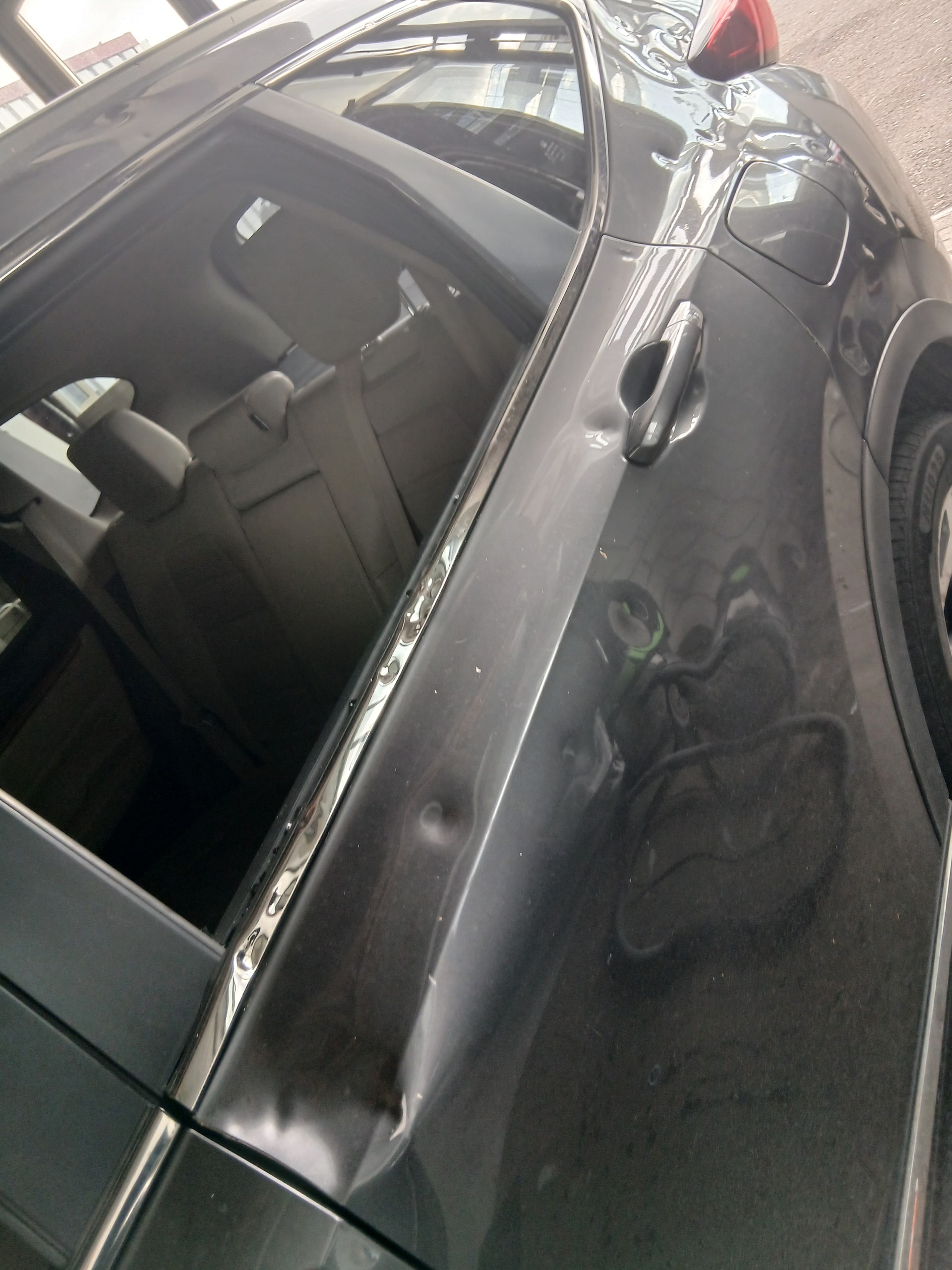 HONDA CR-V 1.5 i-VTEC Executive 4WD Automatic-image-13